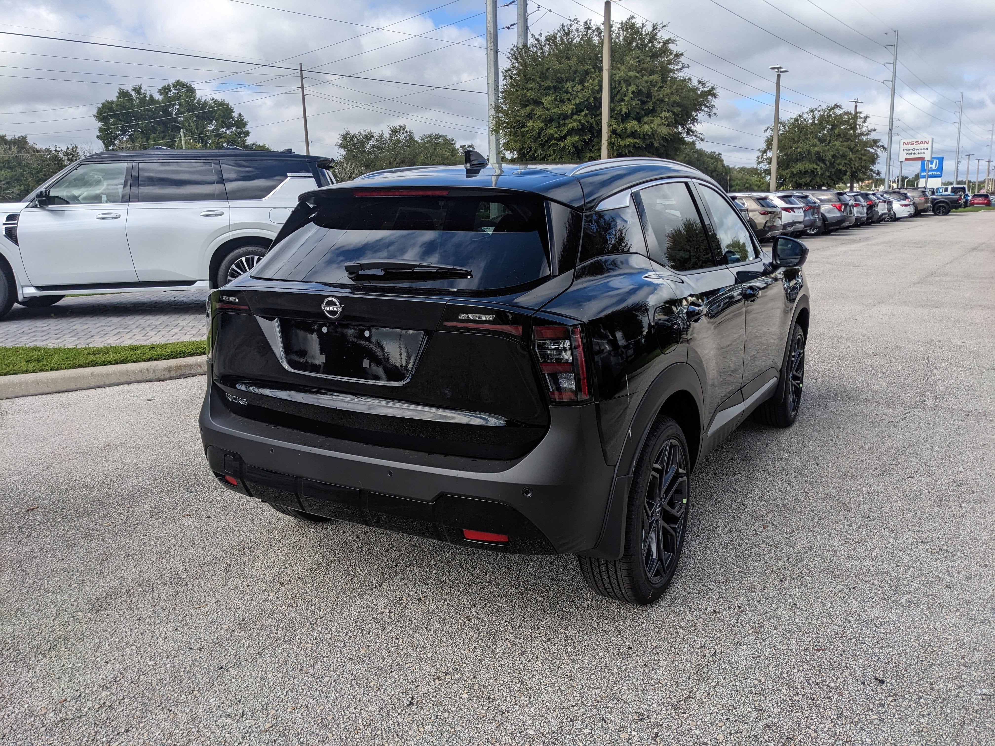 2027 Nissan Kicks SR