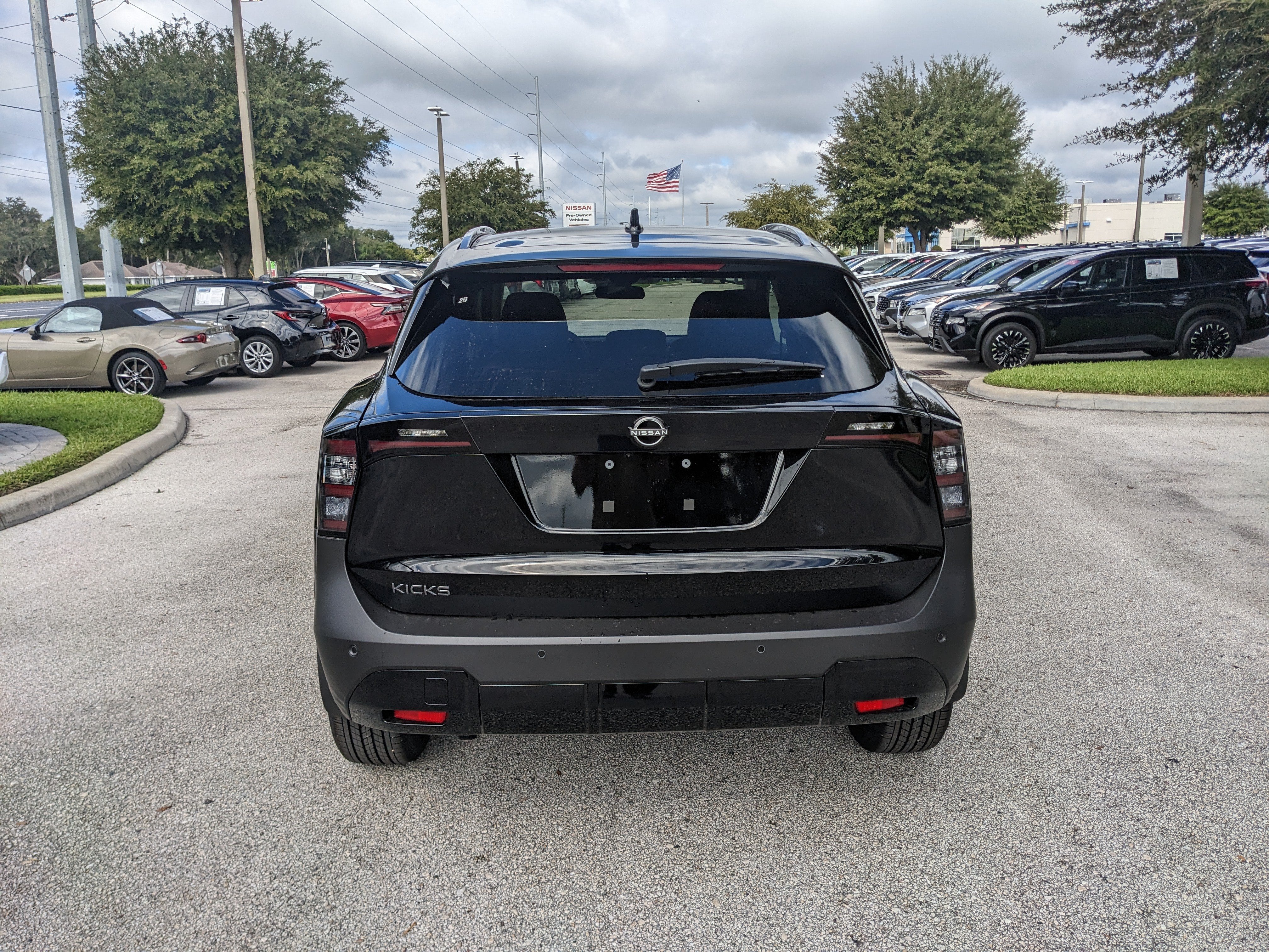 2027 Nissan Kicks SR