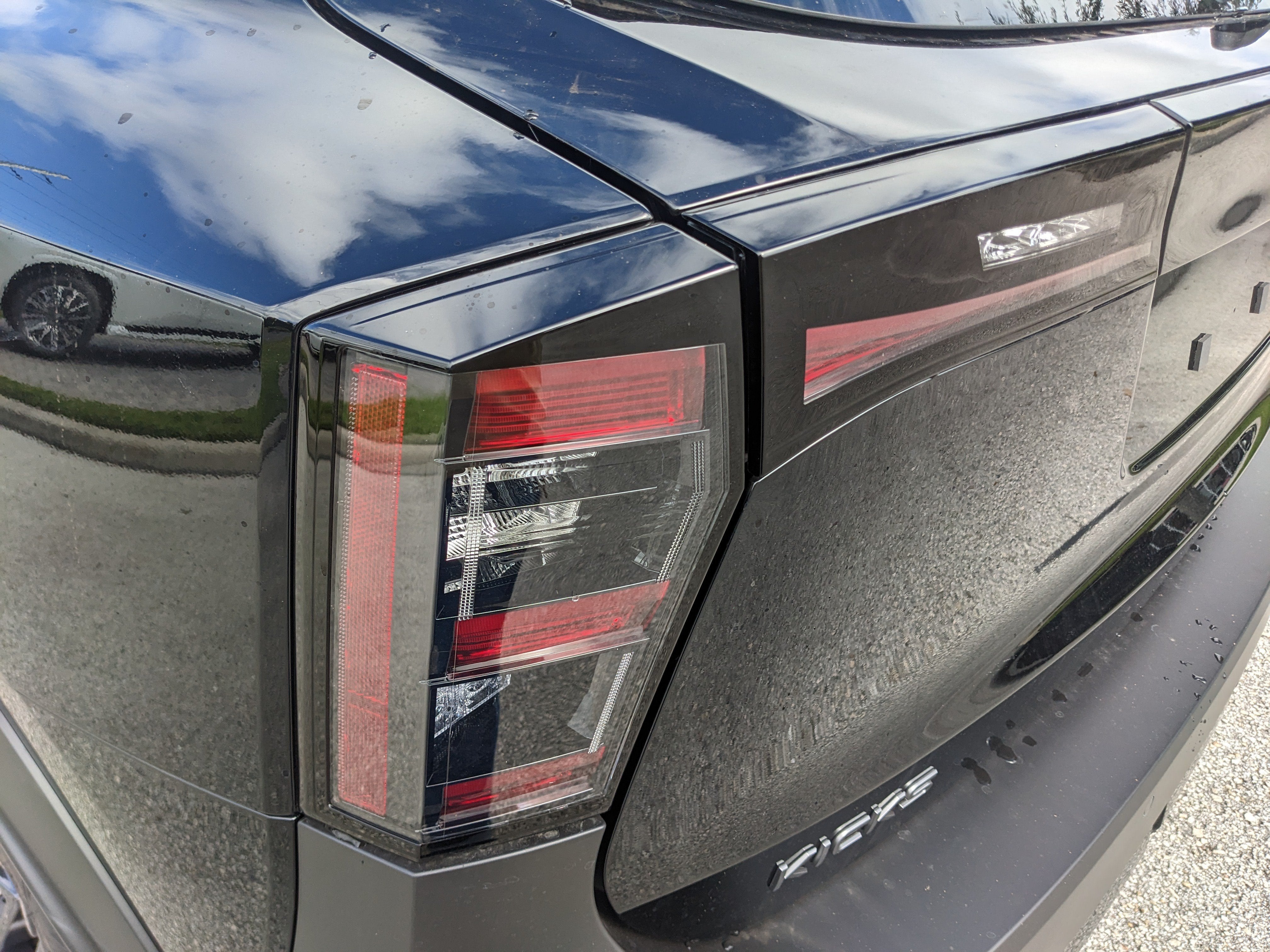 2027 Nissan Kicks SR