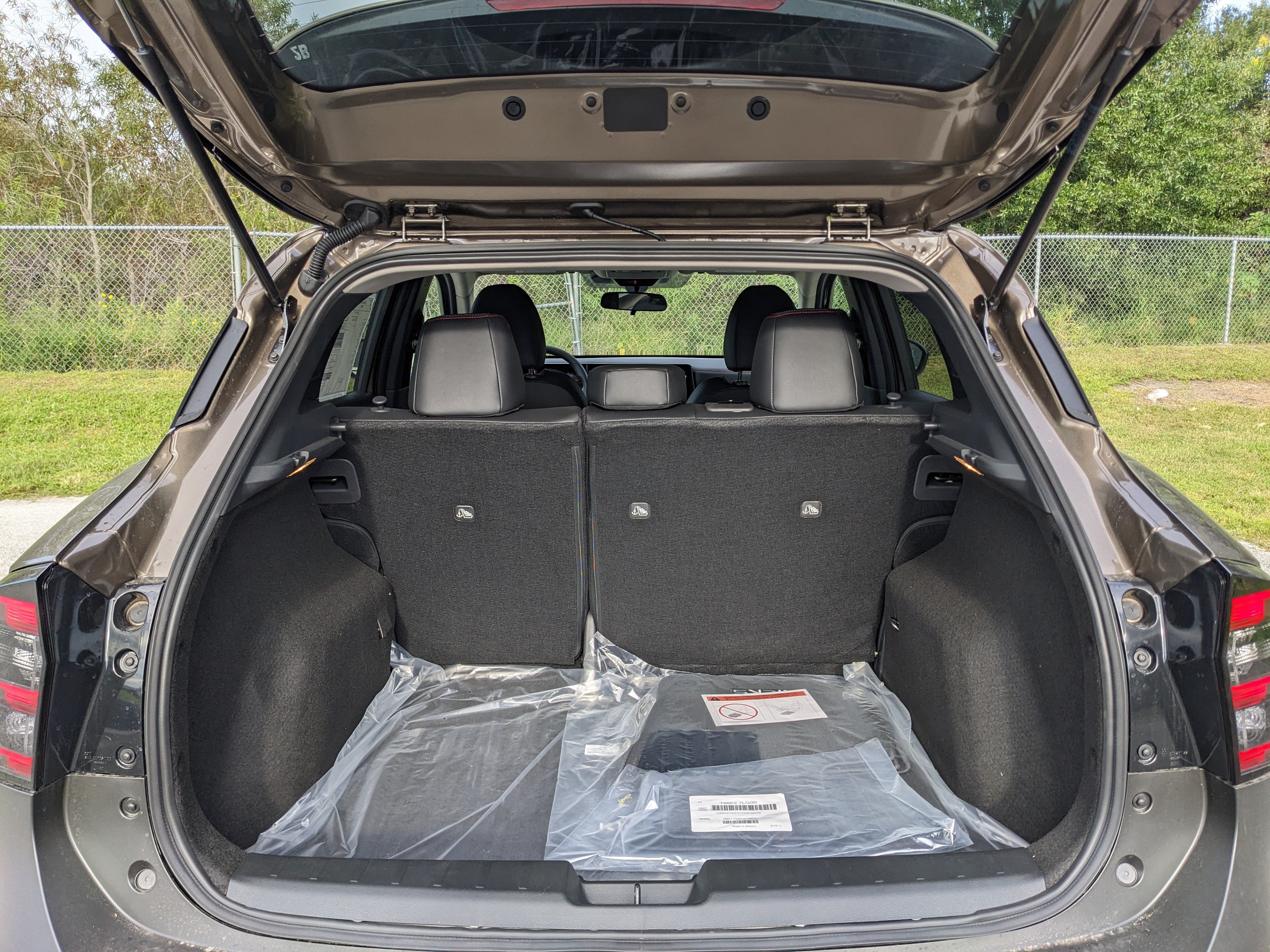 2027 Nissan Kicks SR