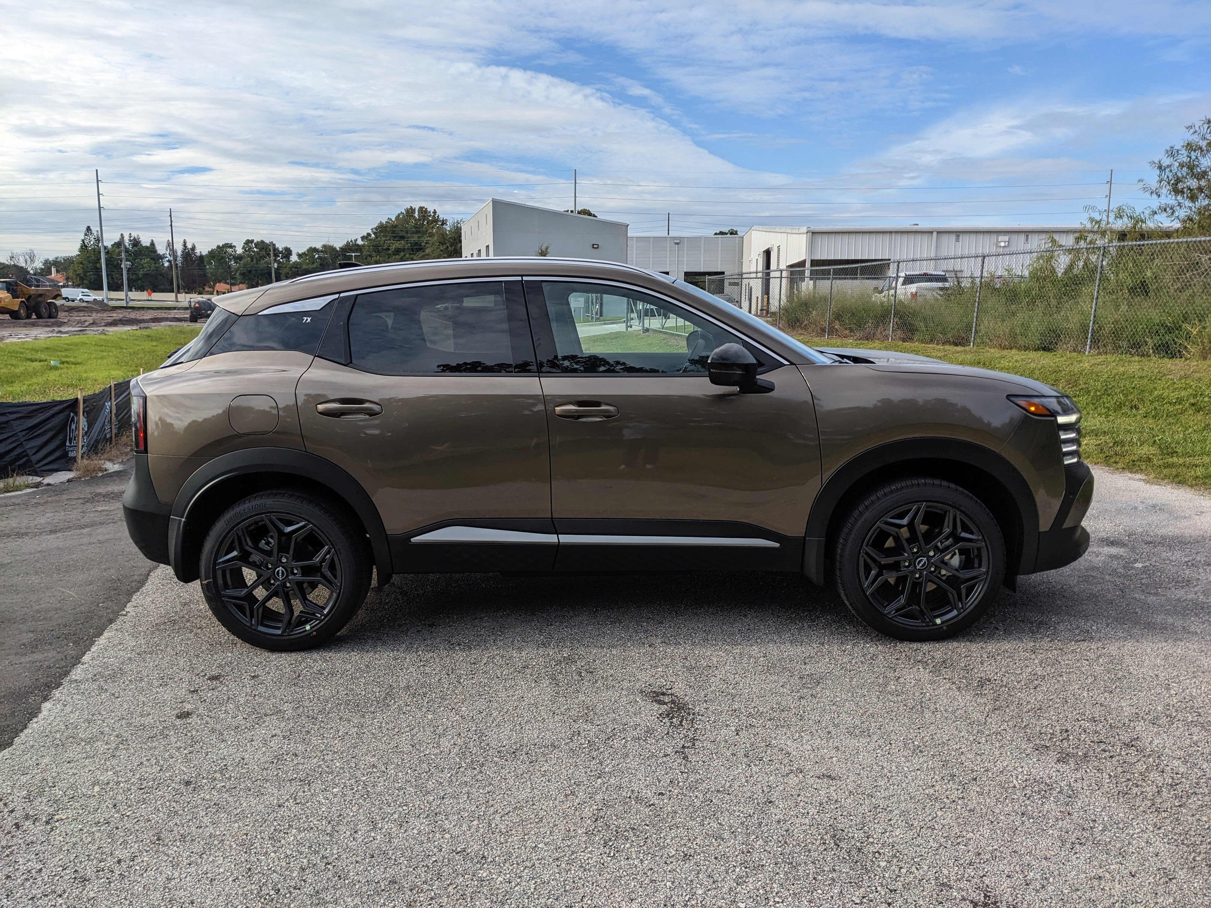 2027 Nissan Kicks SR