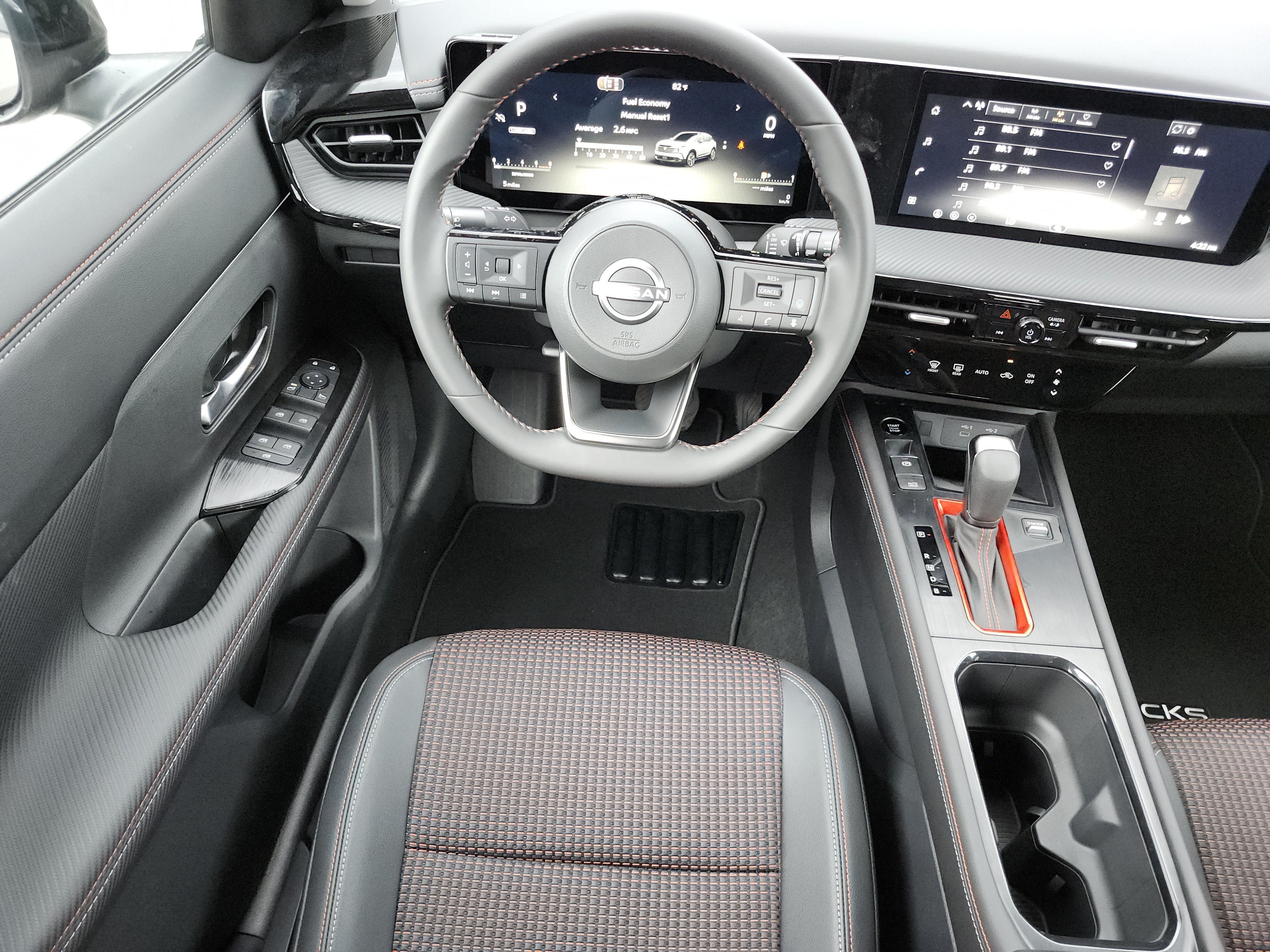 2027 Nissan Kicks SR