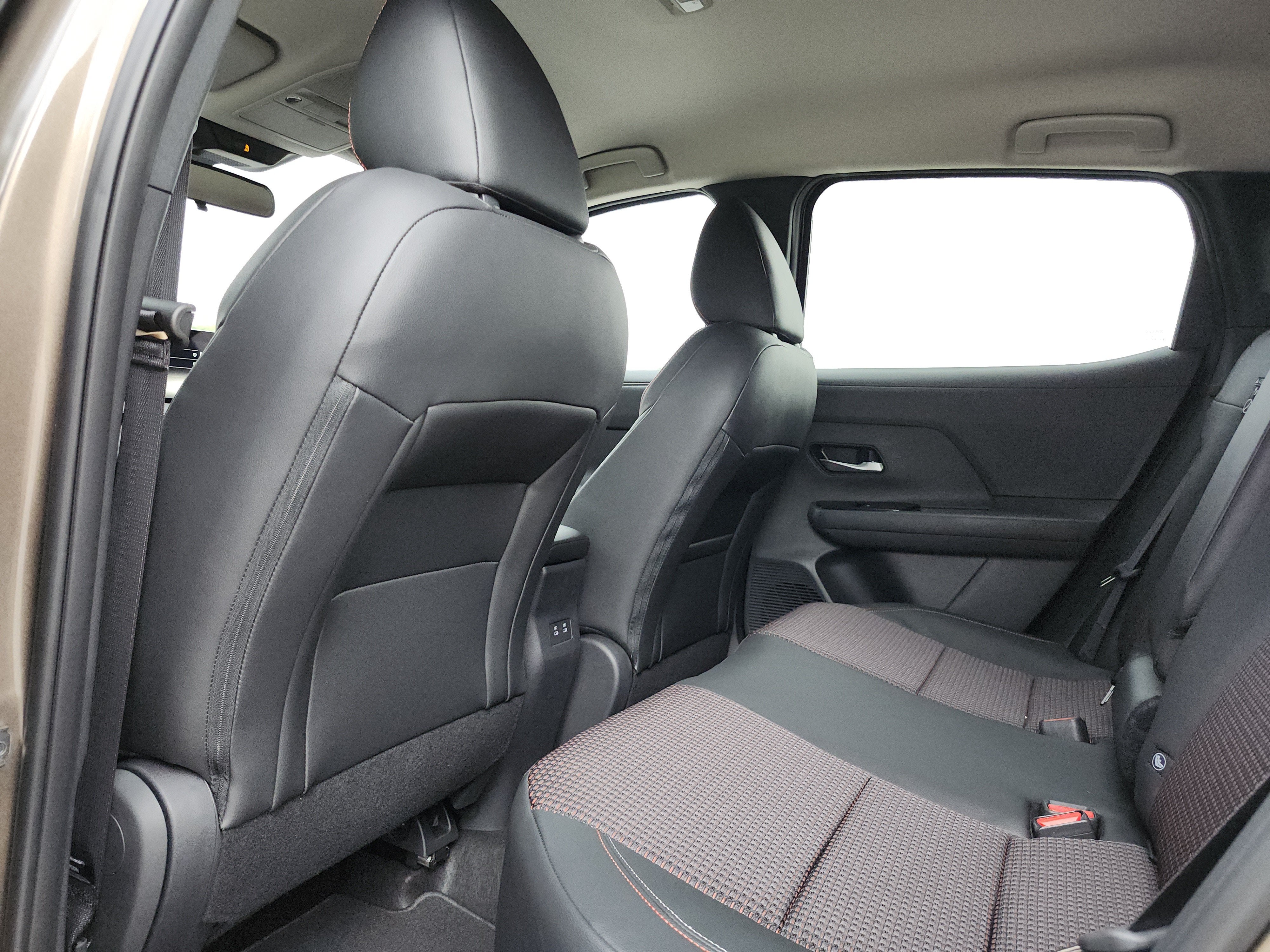 2027 Nissan Kicks SR