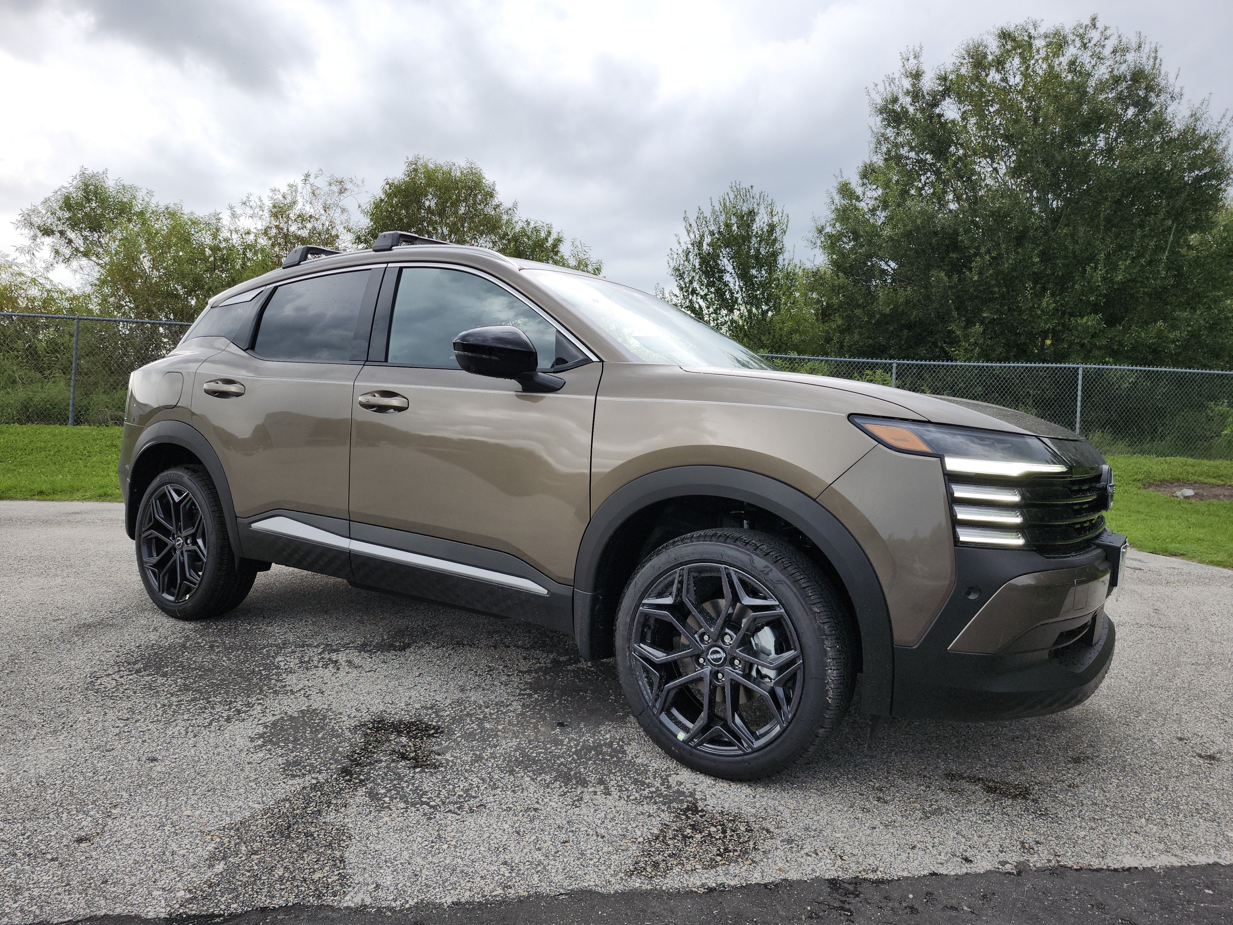 2027 Nissan Kicks SR