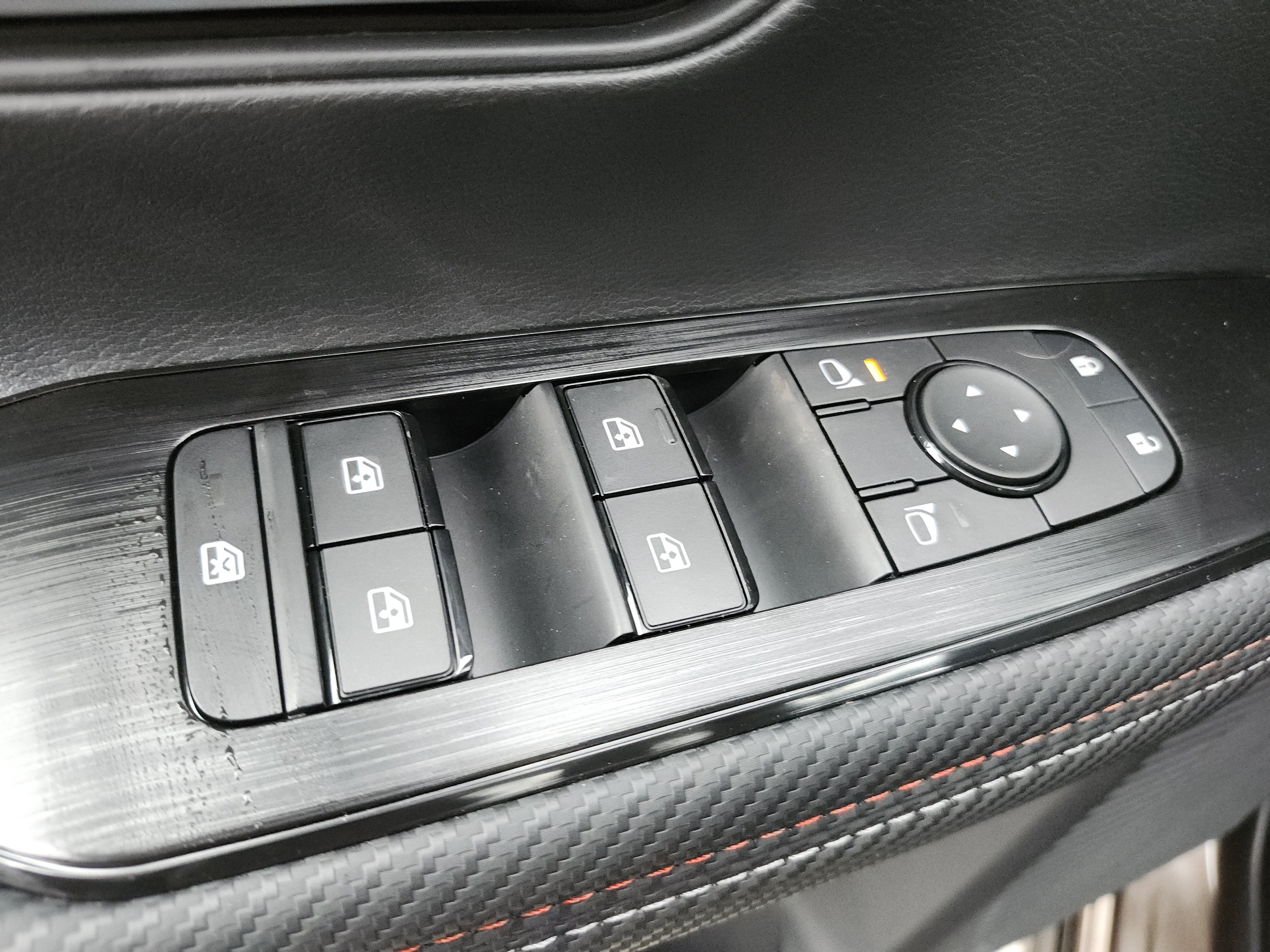 2027 Nissan Kicks SR