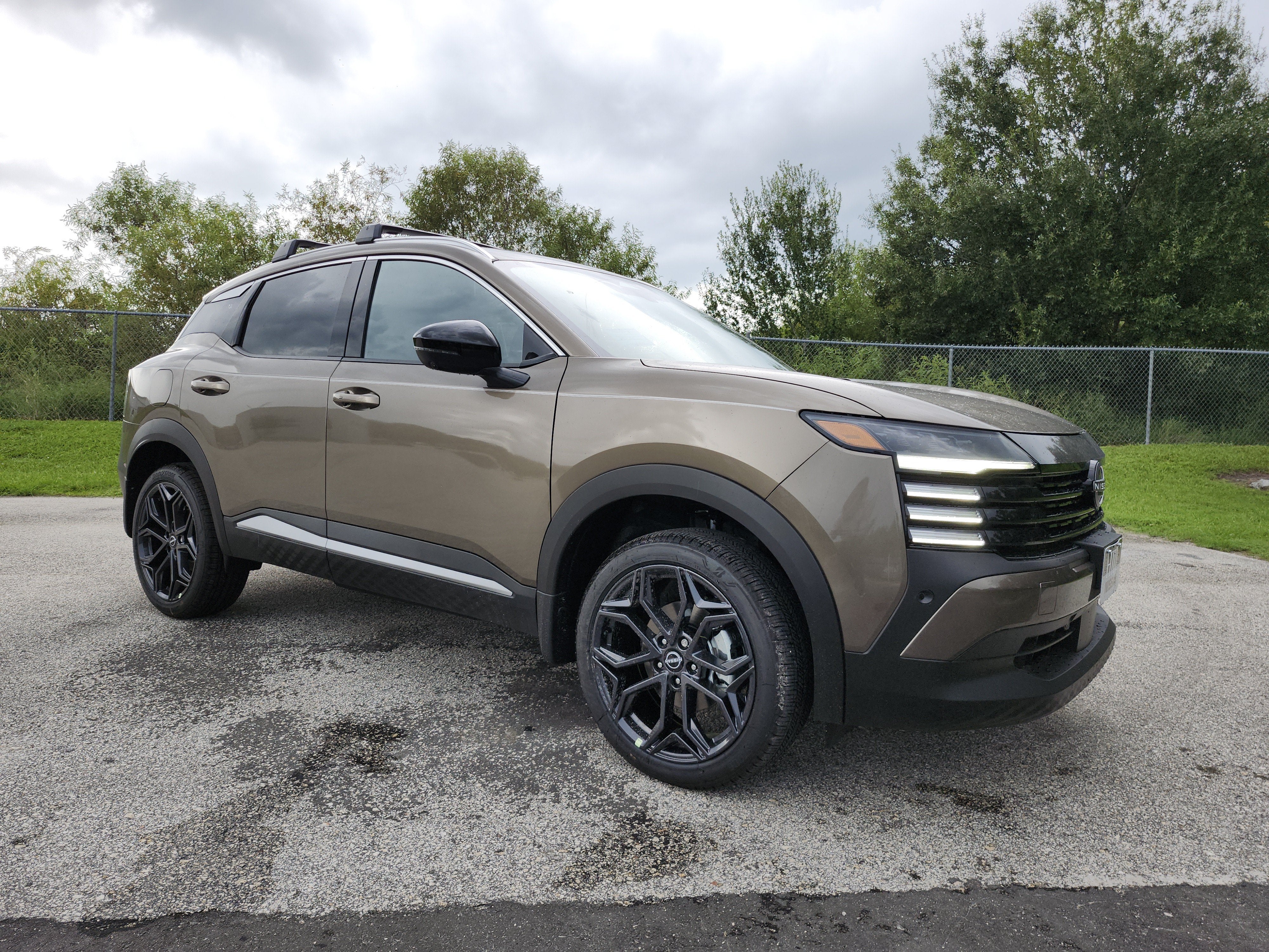 2027 Nissan Kicks SR