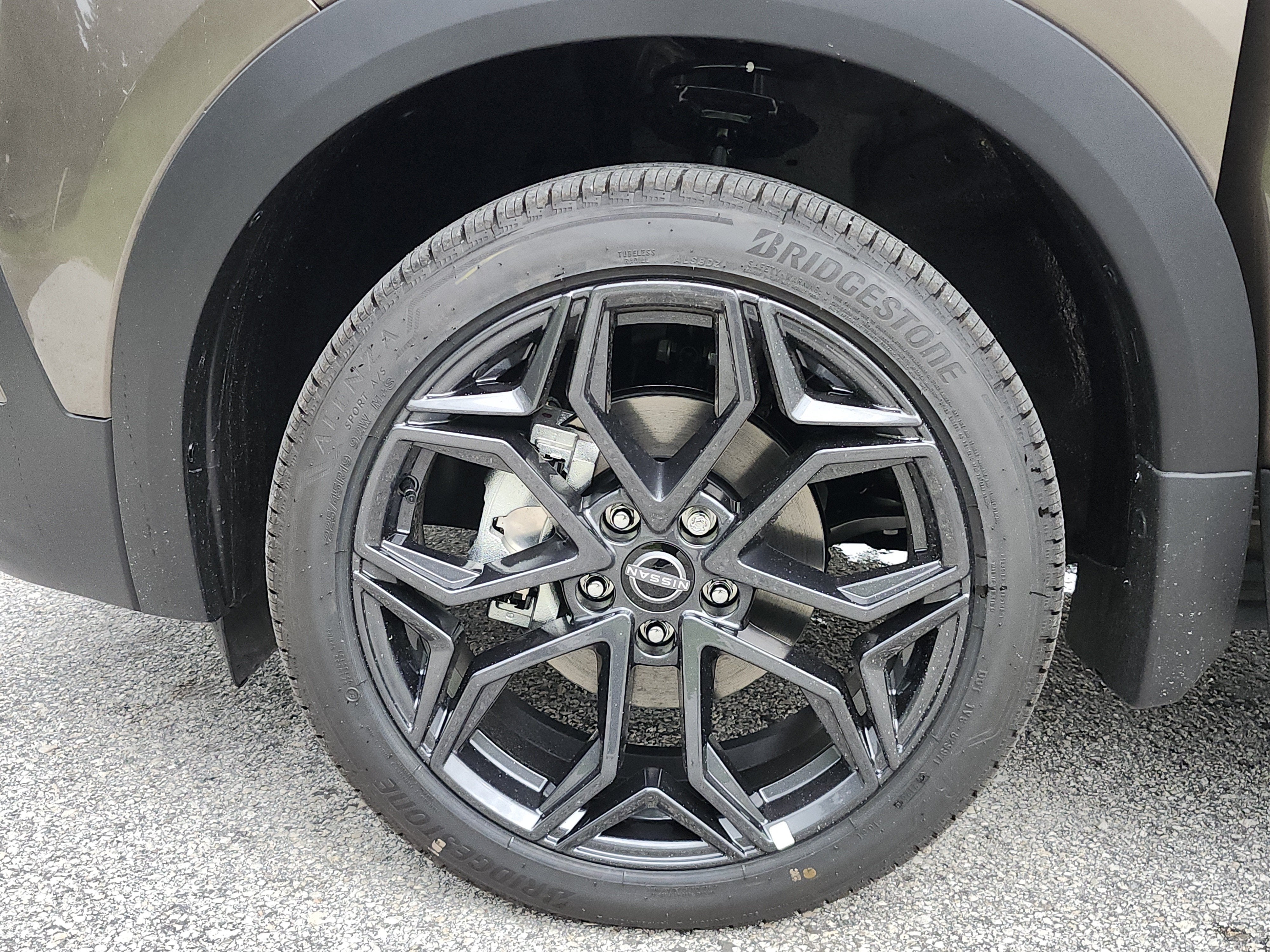 2027 Nissan Kicks SR