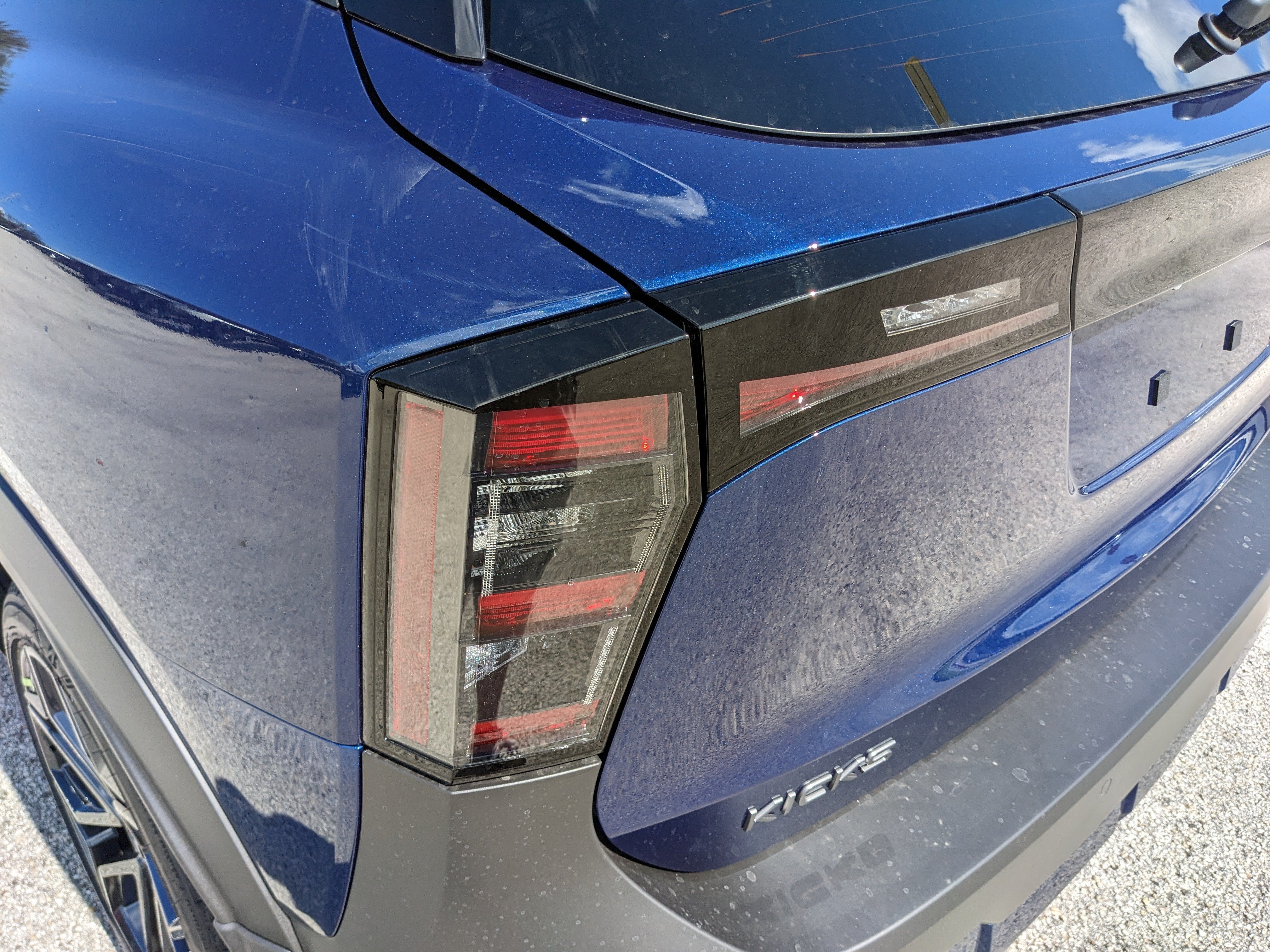 2027 Nissan Kicks SR
