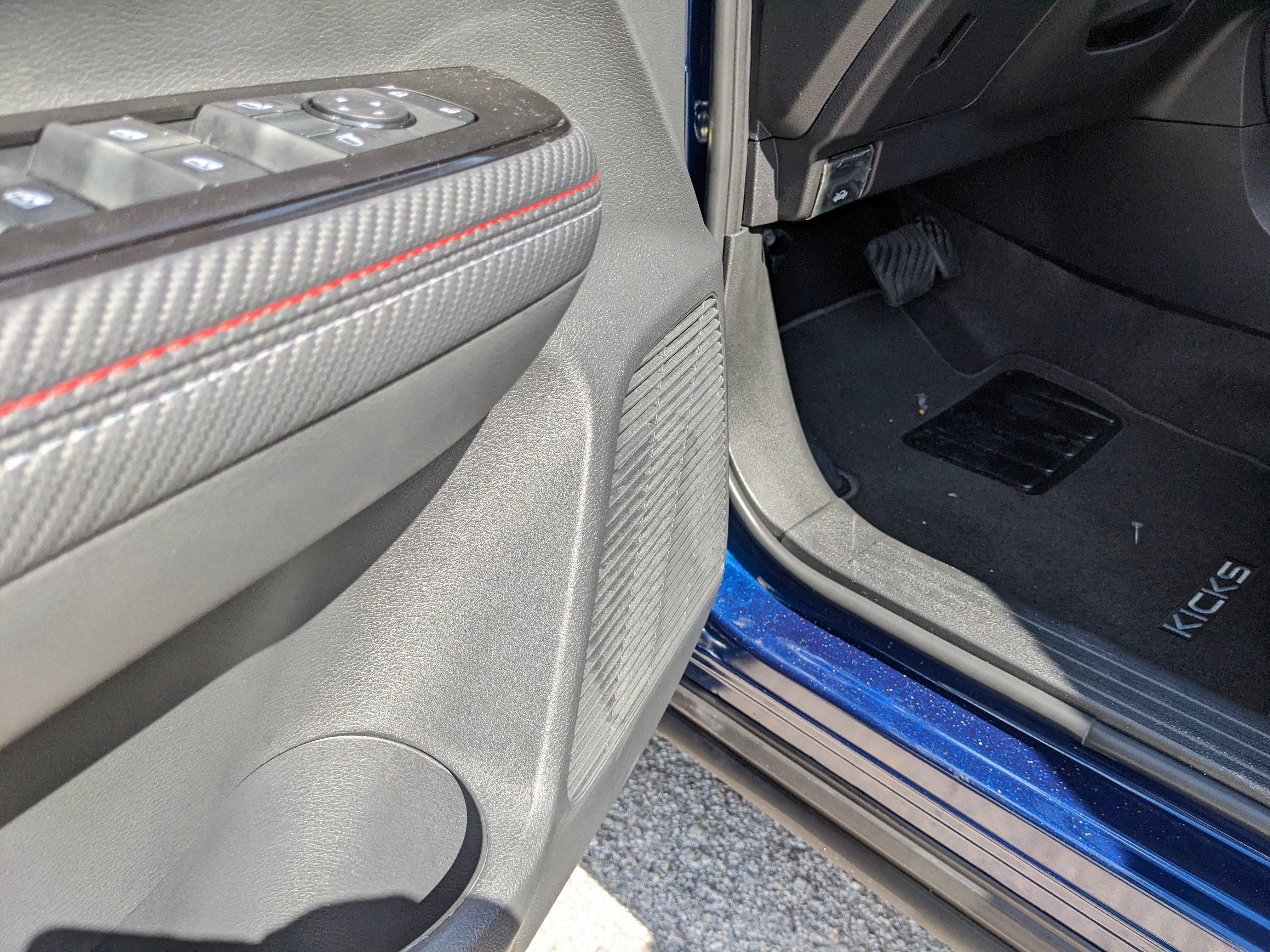 2027 Nissan Kicks SR