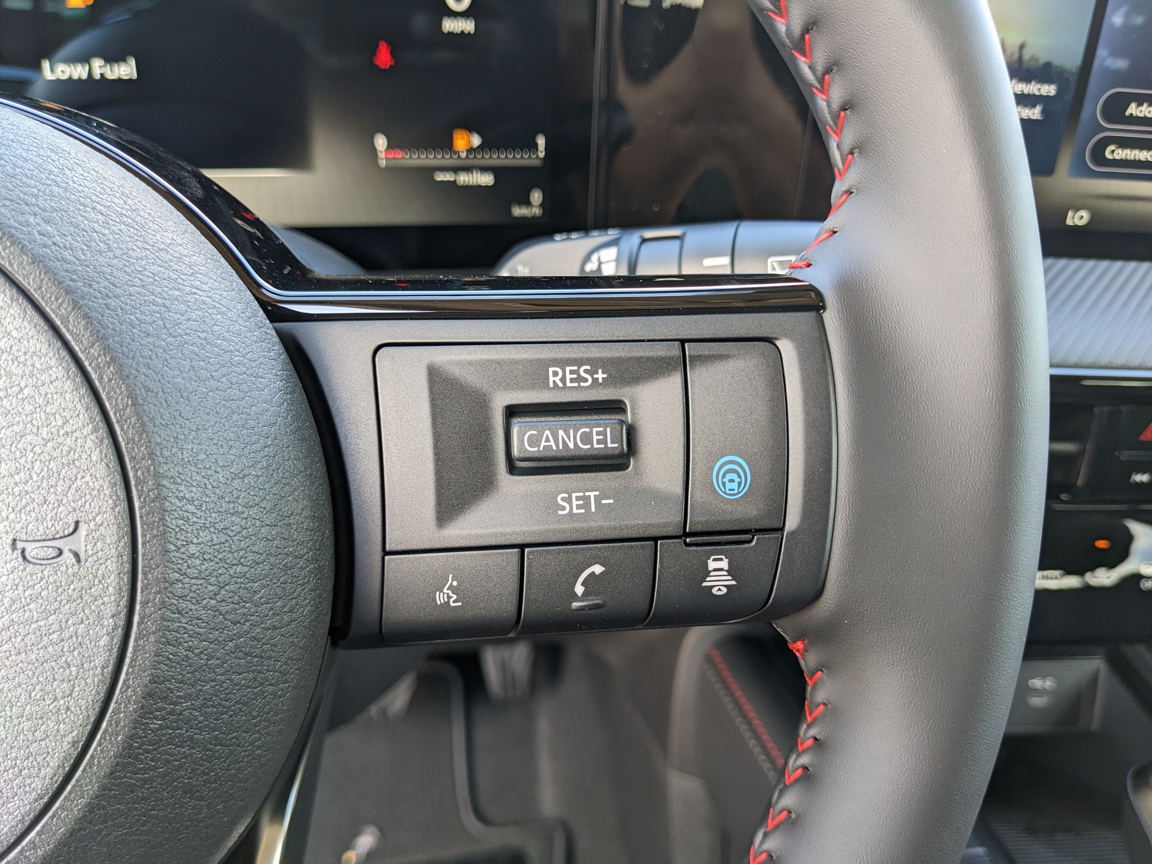 2027 Nissan Kicks SR