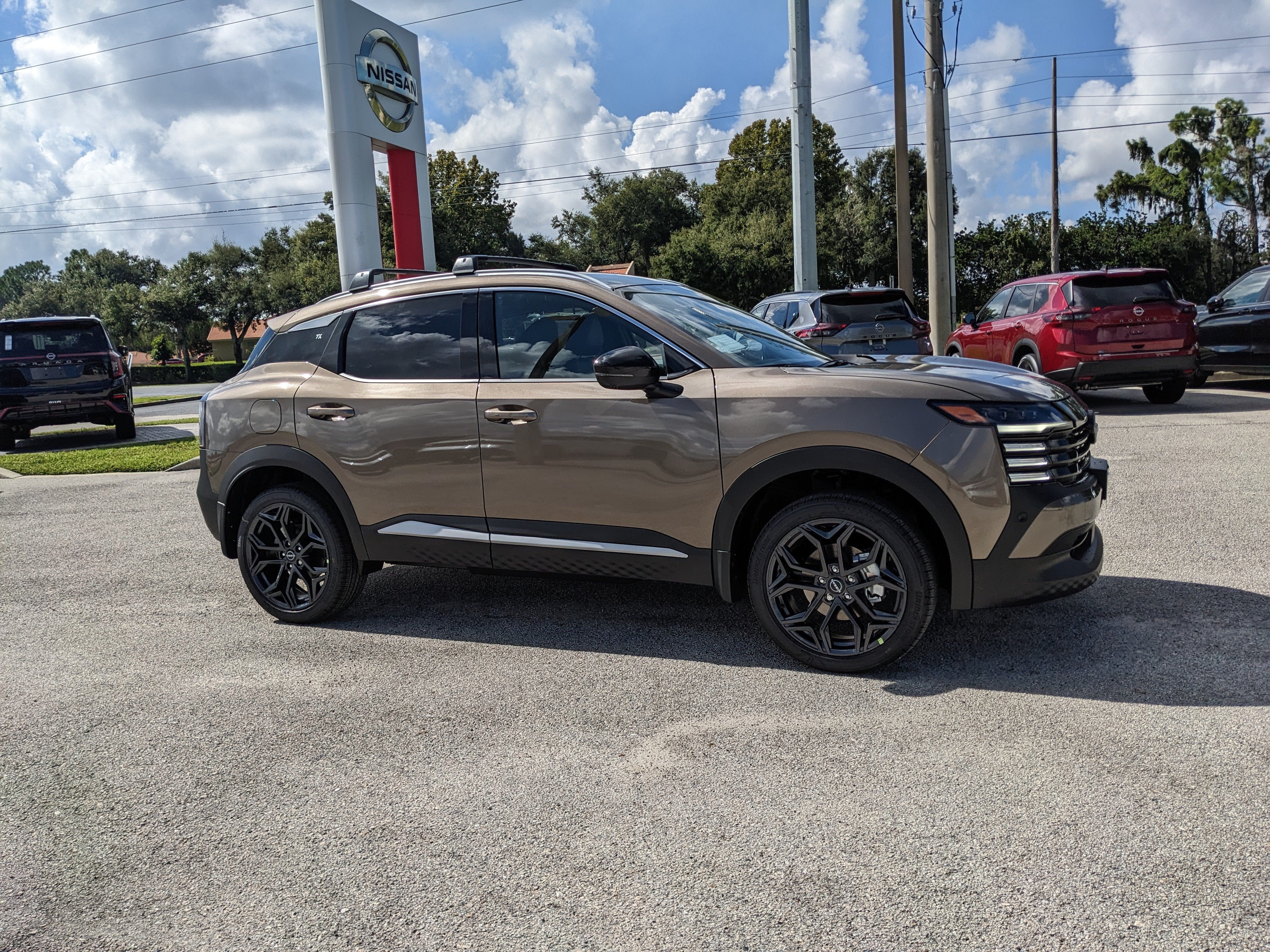2027 Nissan Kicks SR
