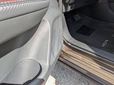 2027 Nissan Kicks SR