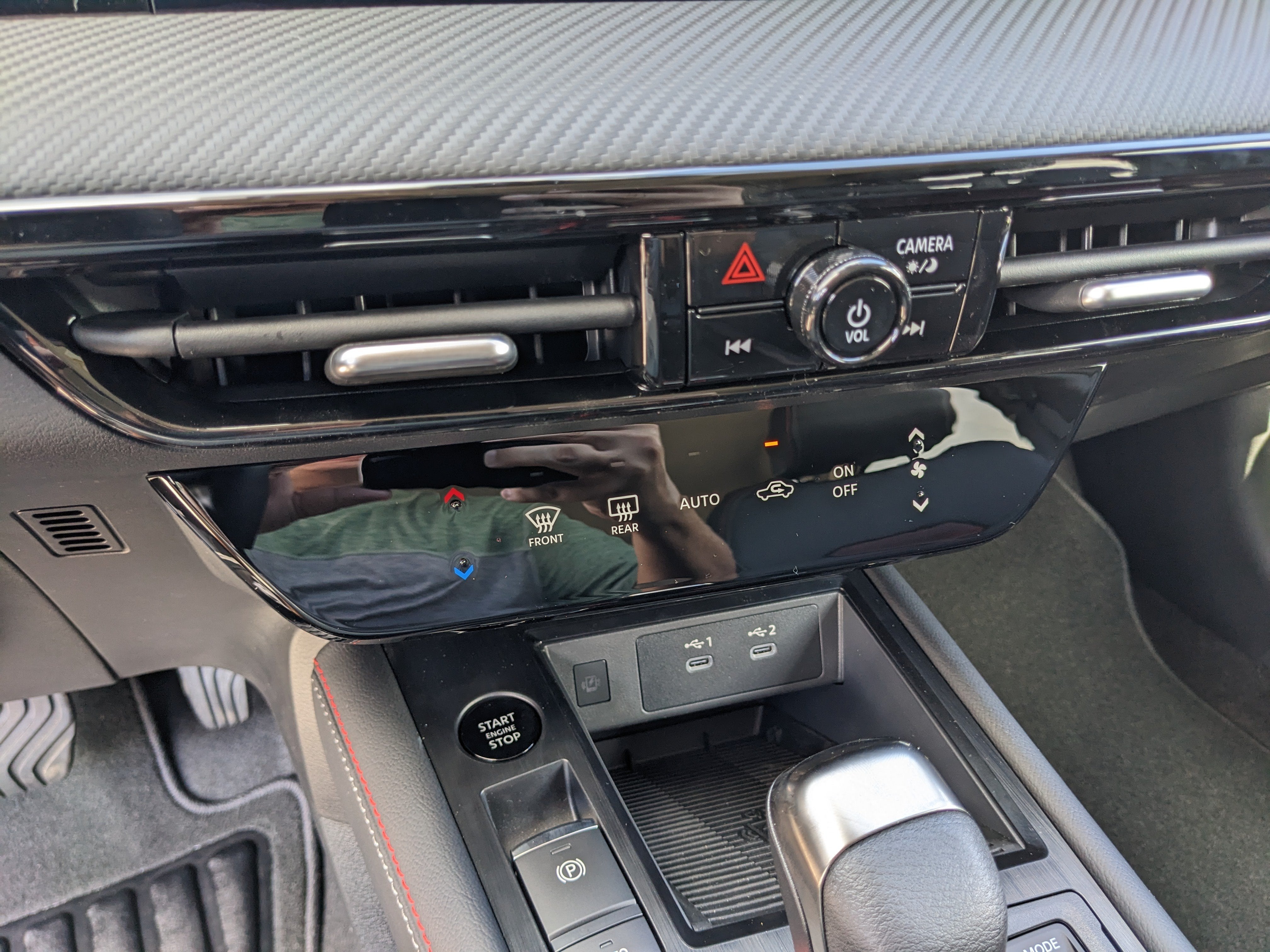 2027 Nissan Kicks SR