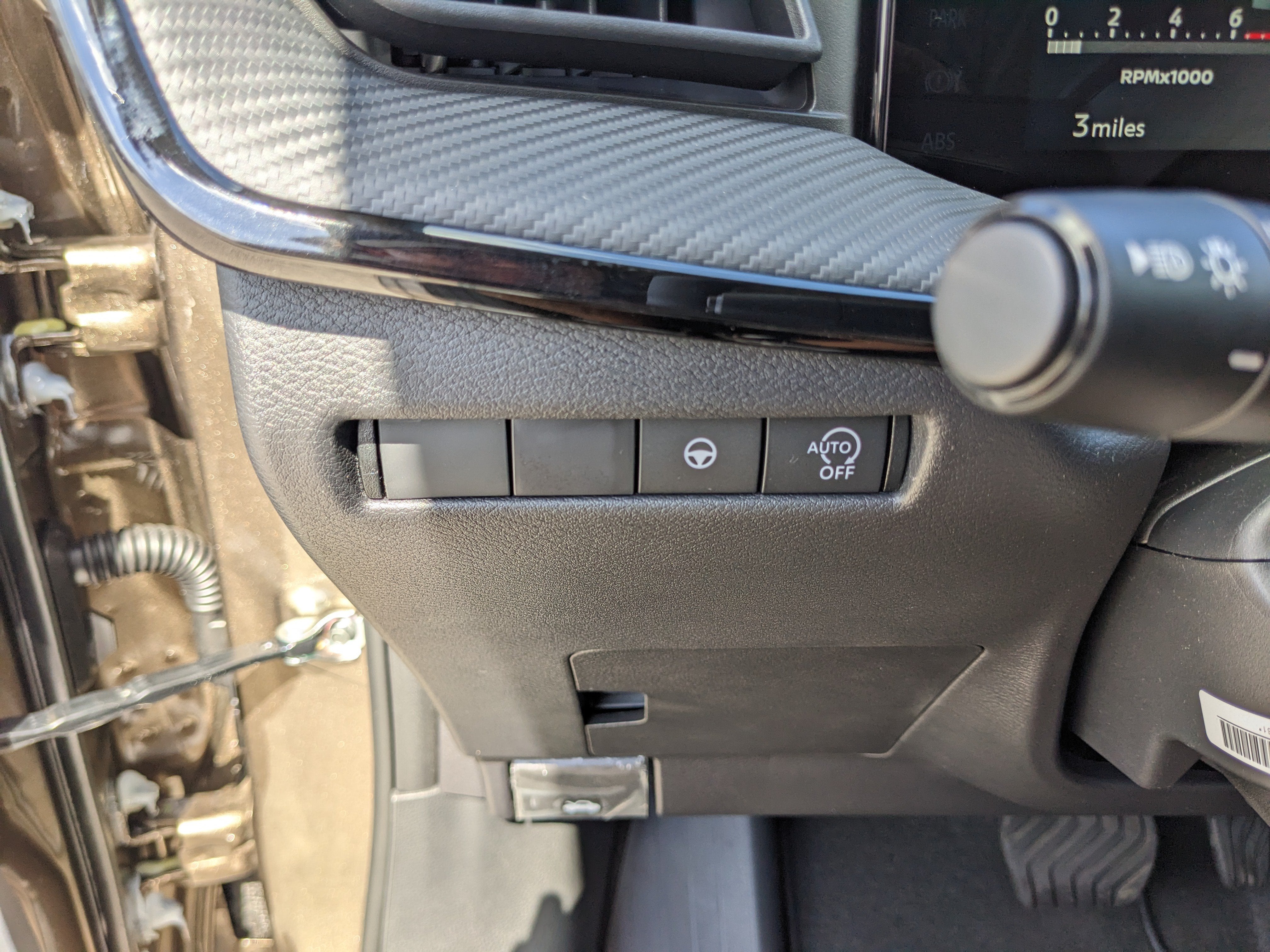 2027 Nissan Kicks SR