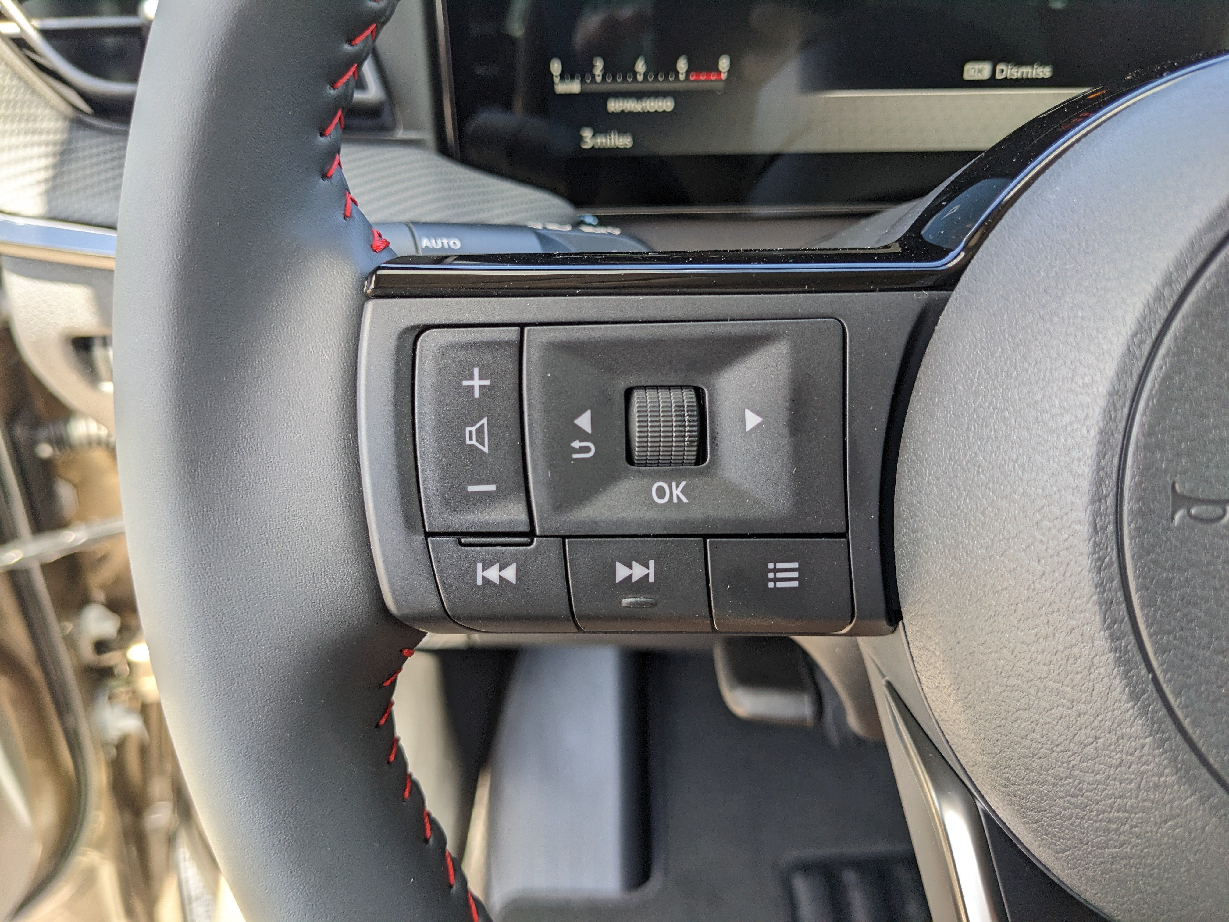 2027 Nissan Kicks SR