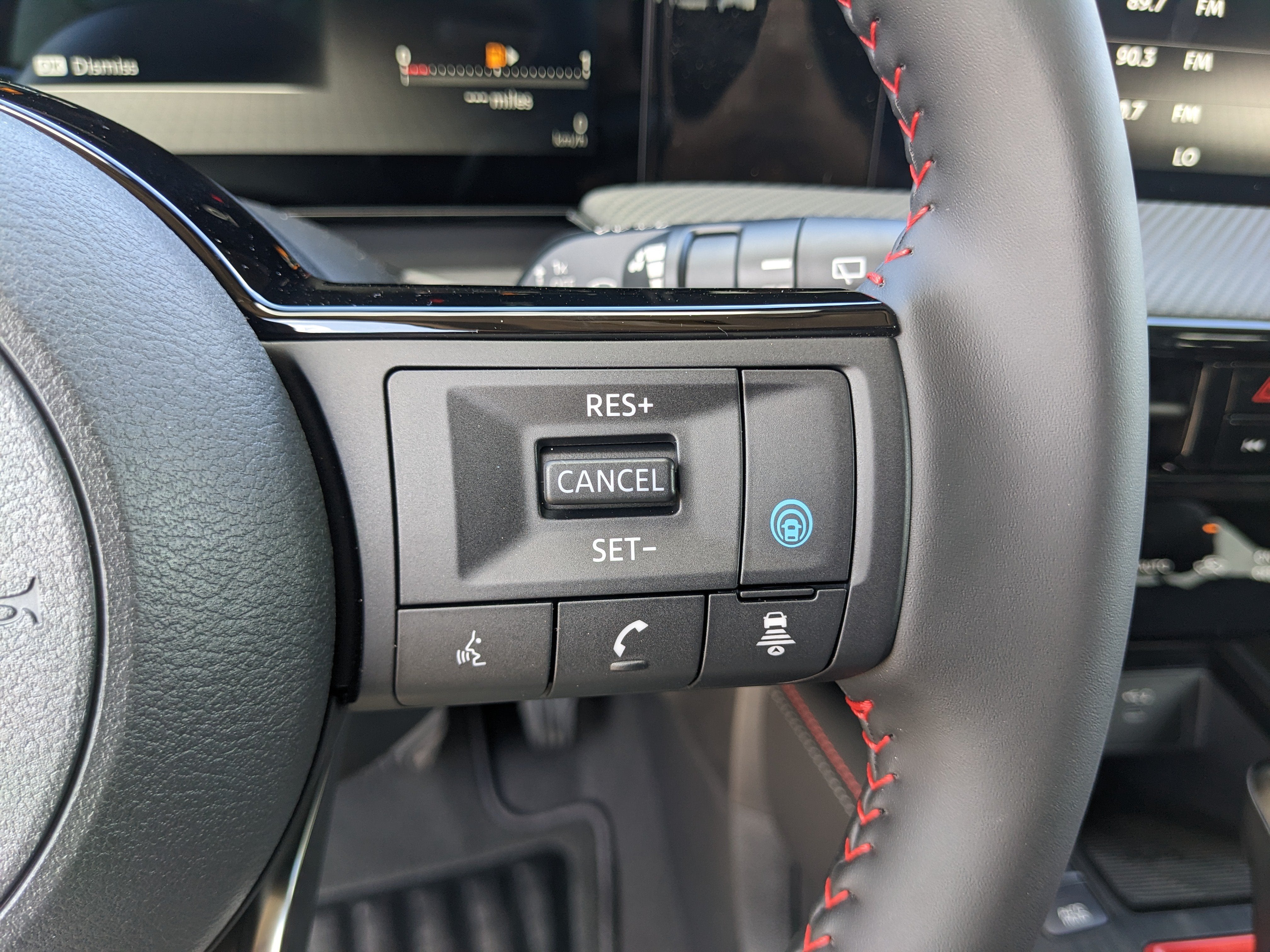 2027 Nissan Kicks SR