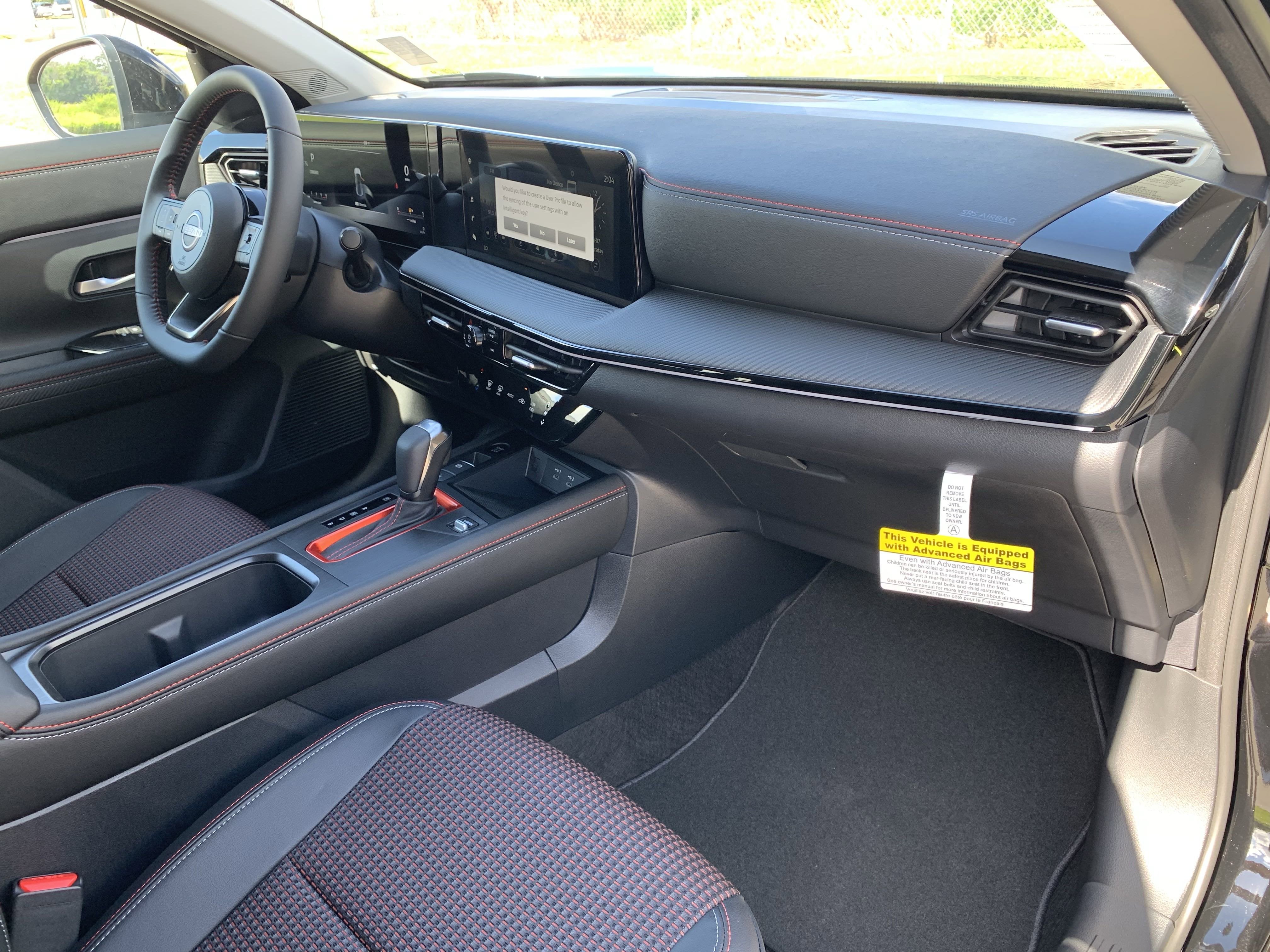 2025 Nissan Kicks SR