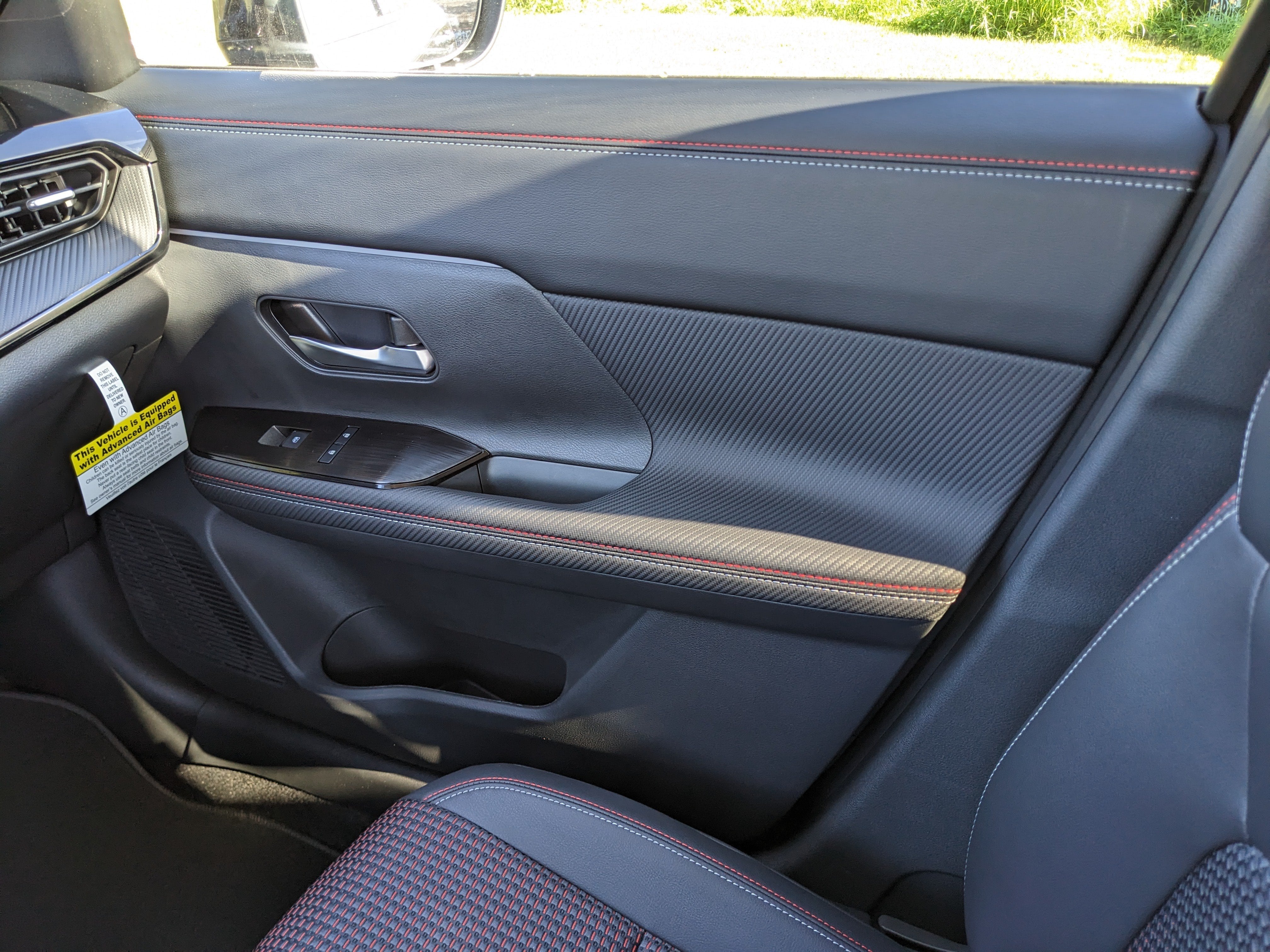 2027 Nissan Kicks SR