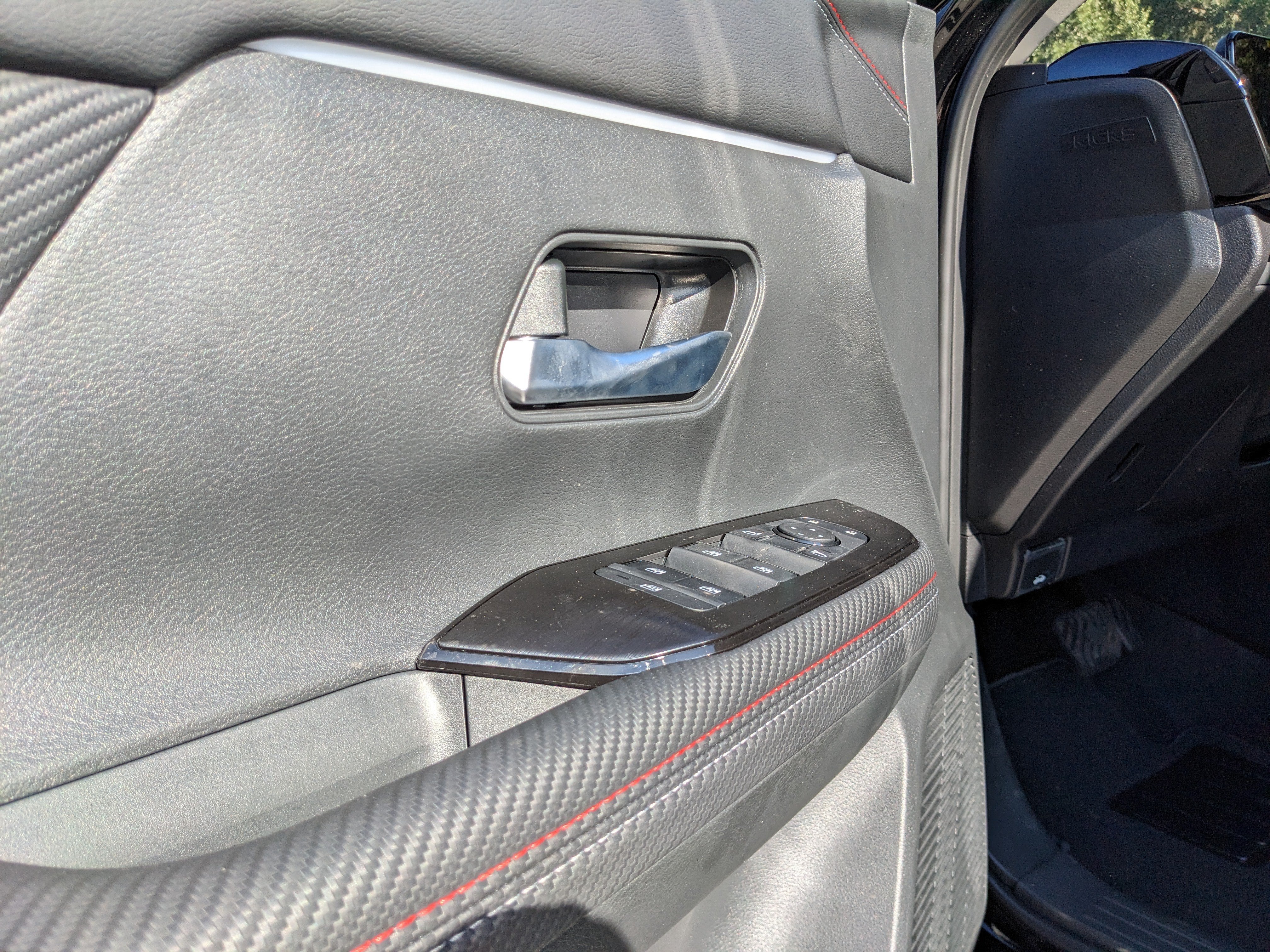 2027 Nissan Kicks SR