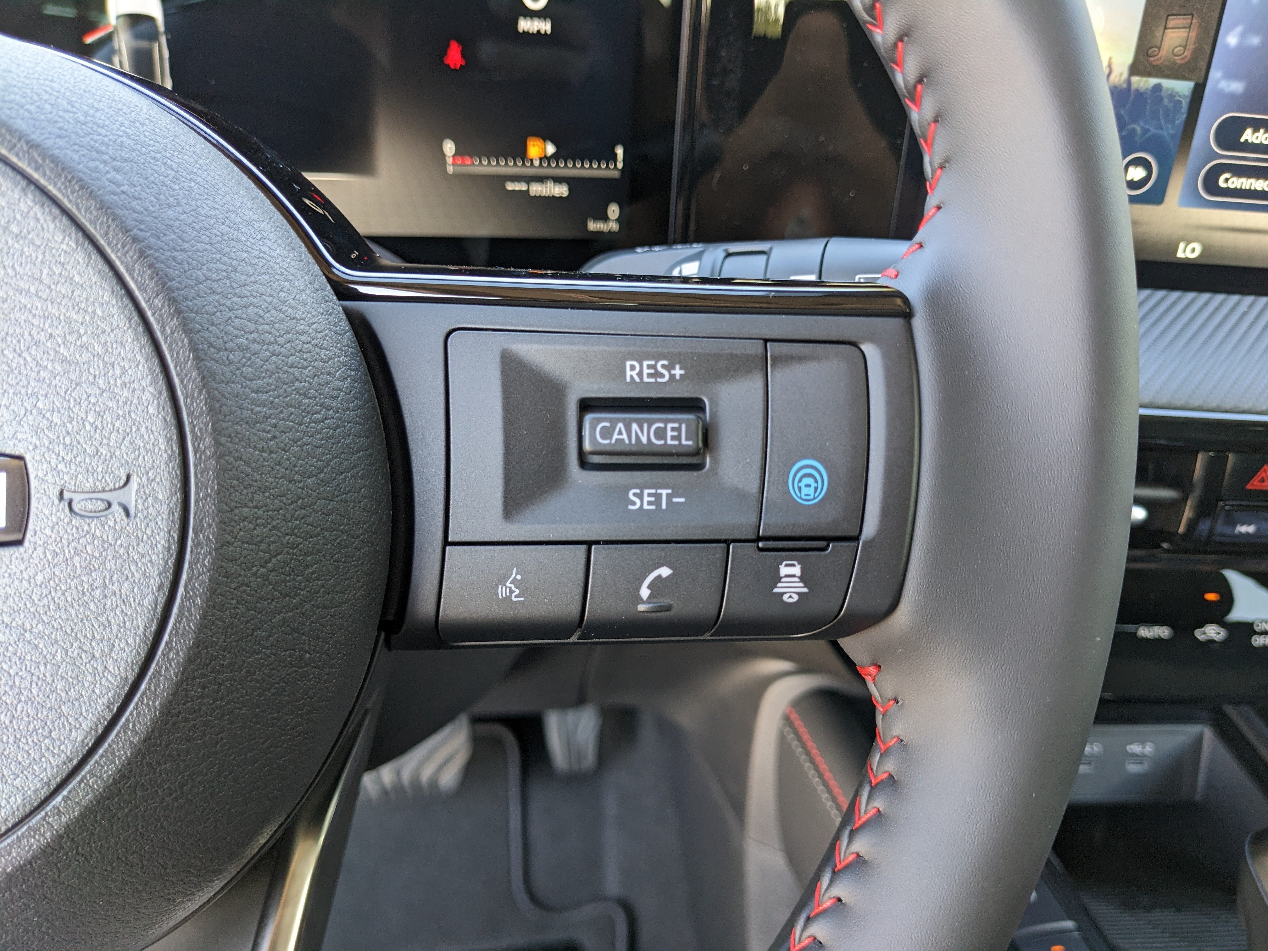 2027 Nissan Kicks SR