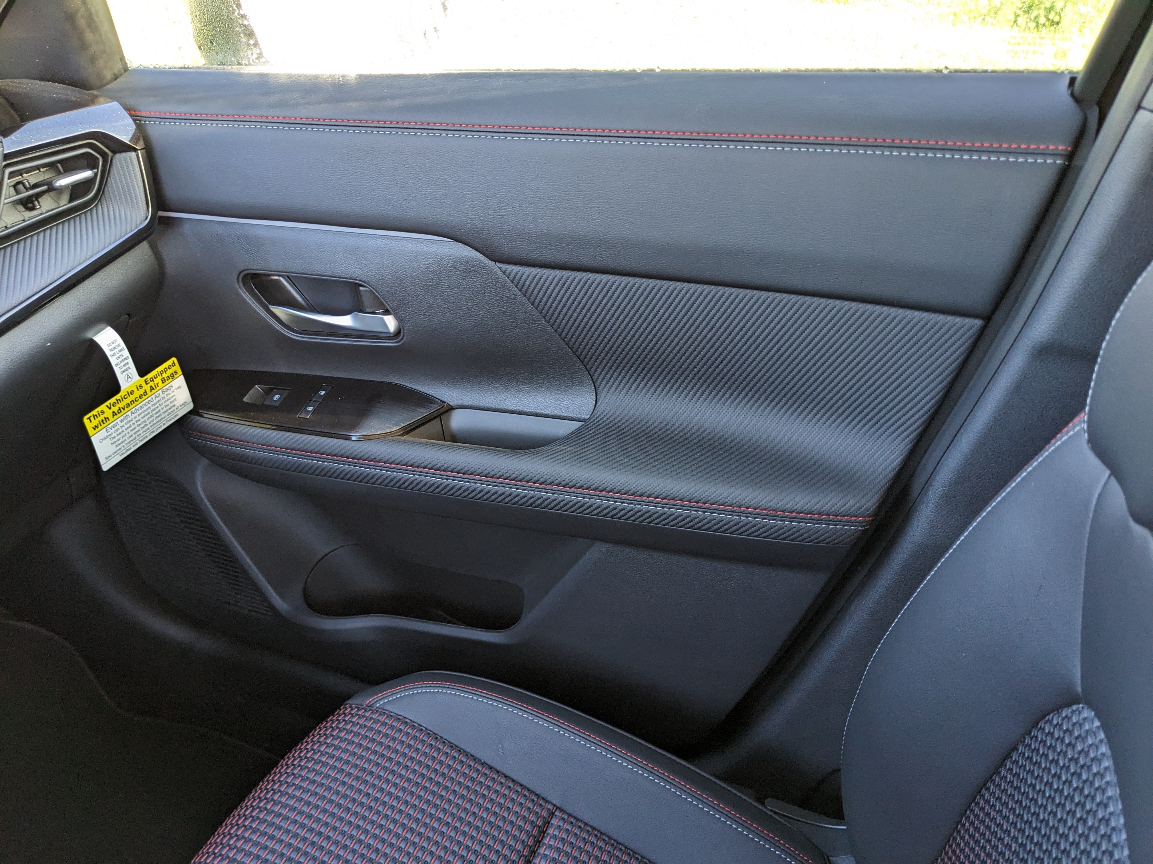 2027 Nissan Kicks SR