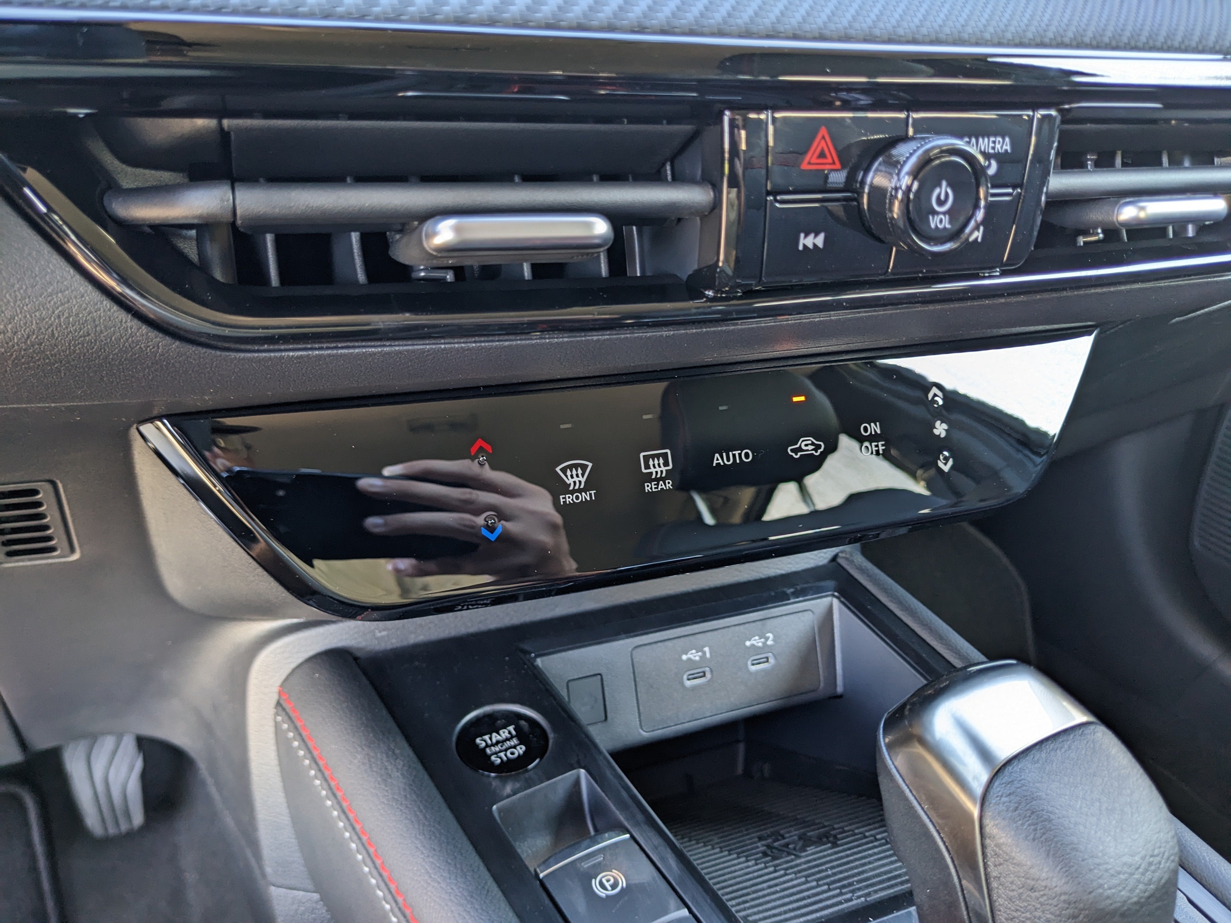 2027 Nissan Kicks SR