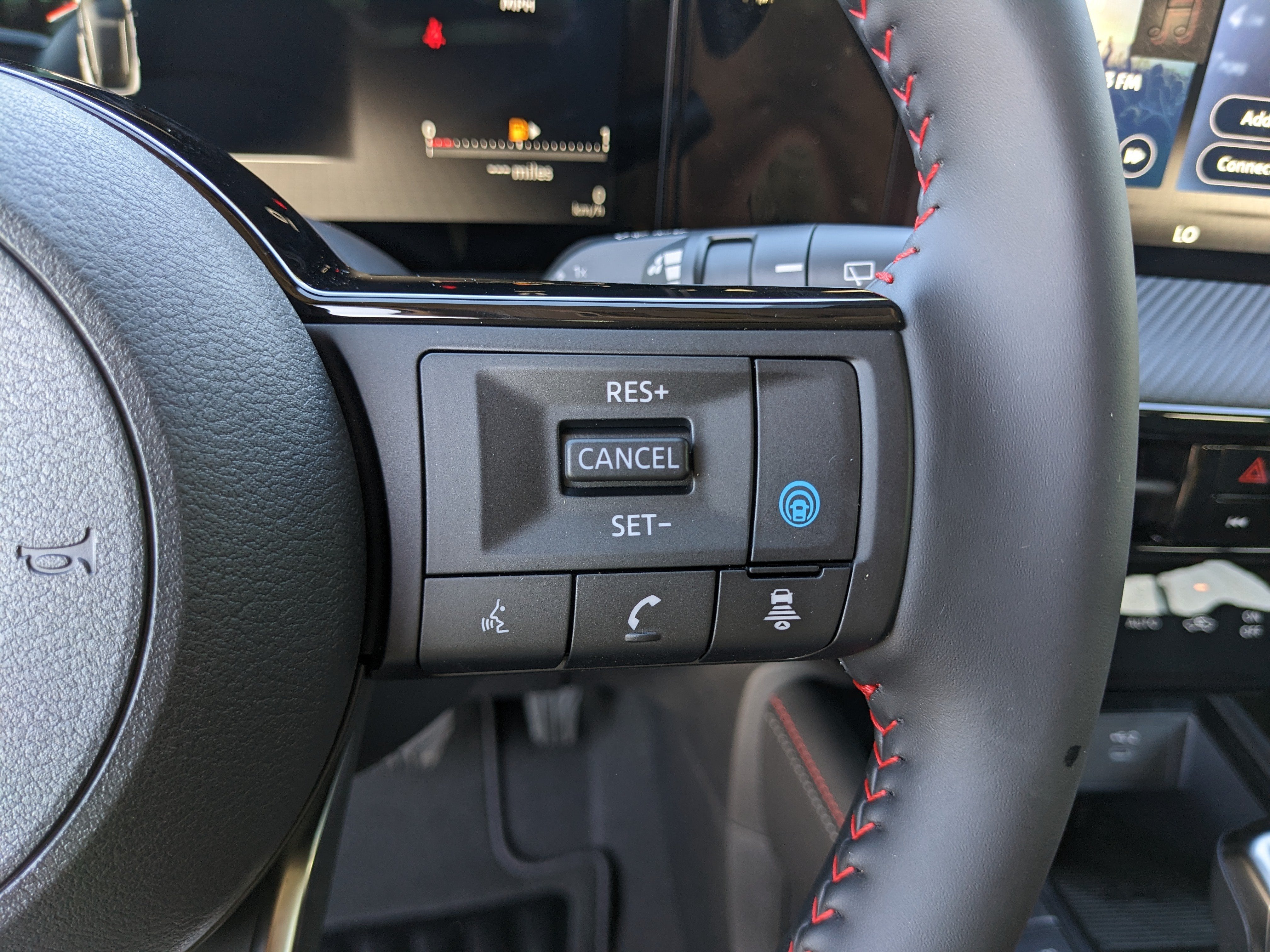 2027 Nissan Kicks SR