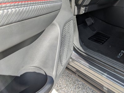 2027 Nissan Kicks SR