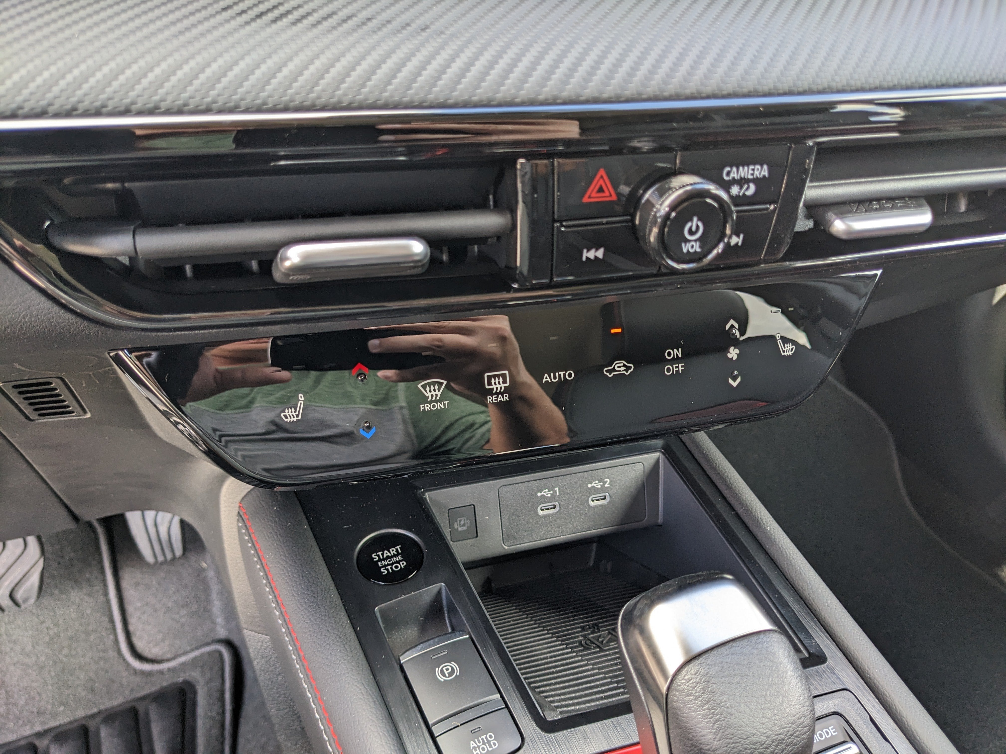 2027 Nissan Kicks SR