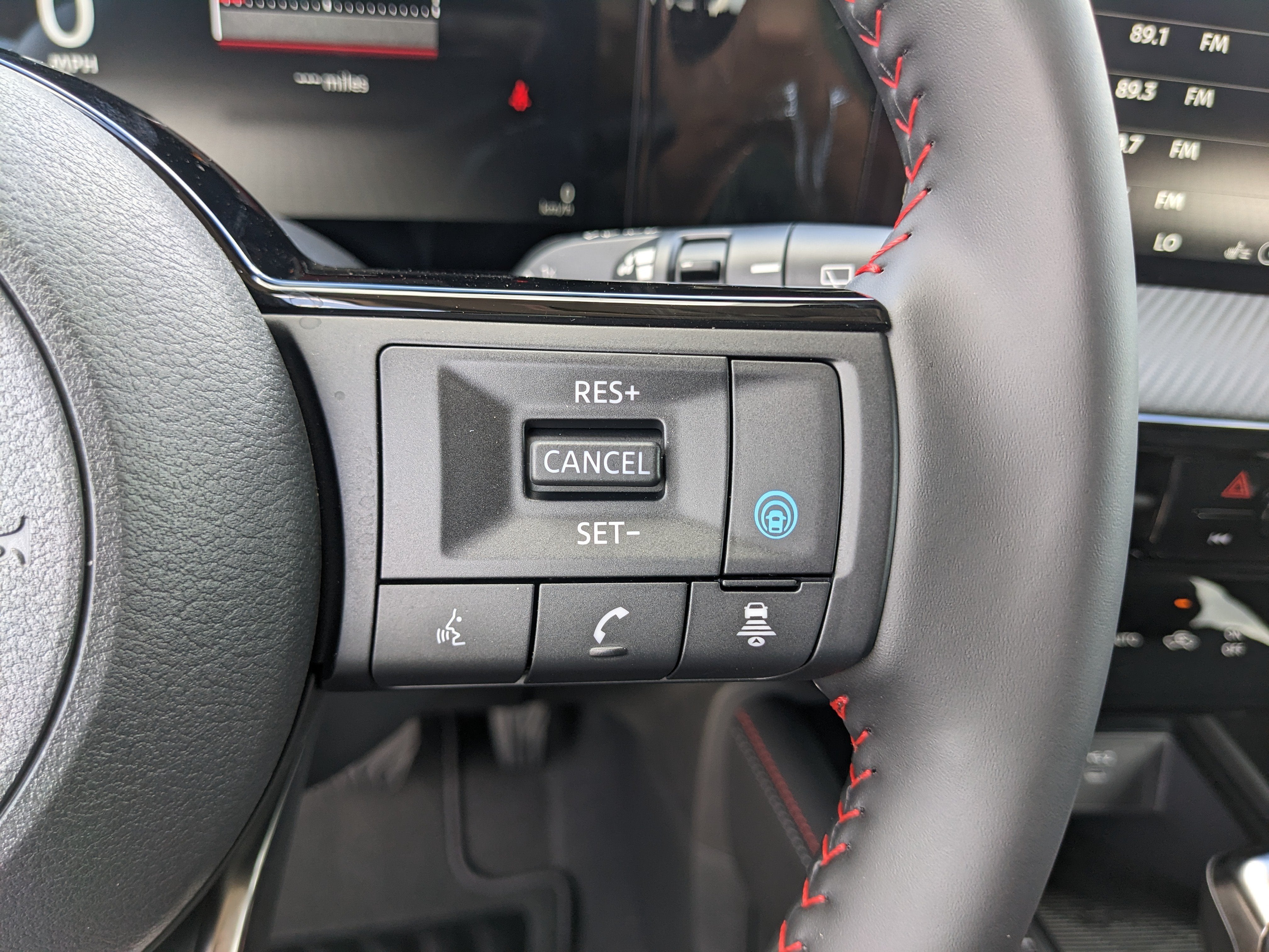 2027 Nissan Kicks SR
