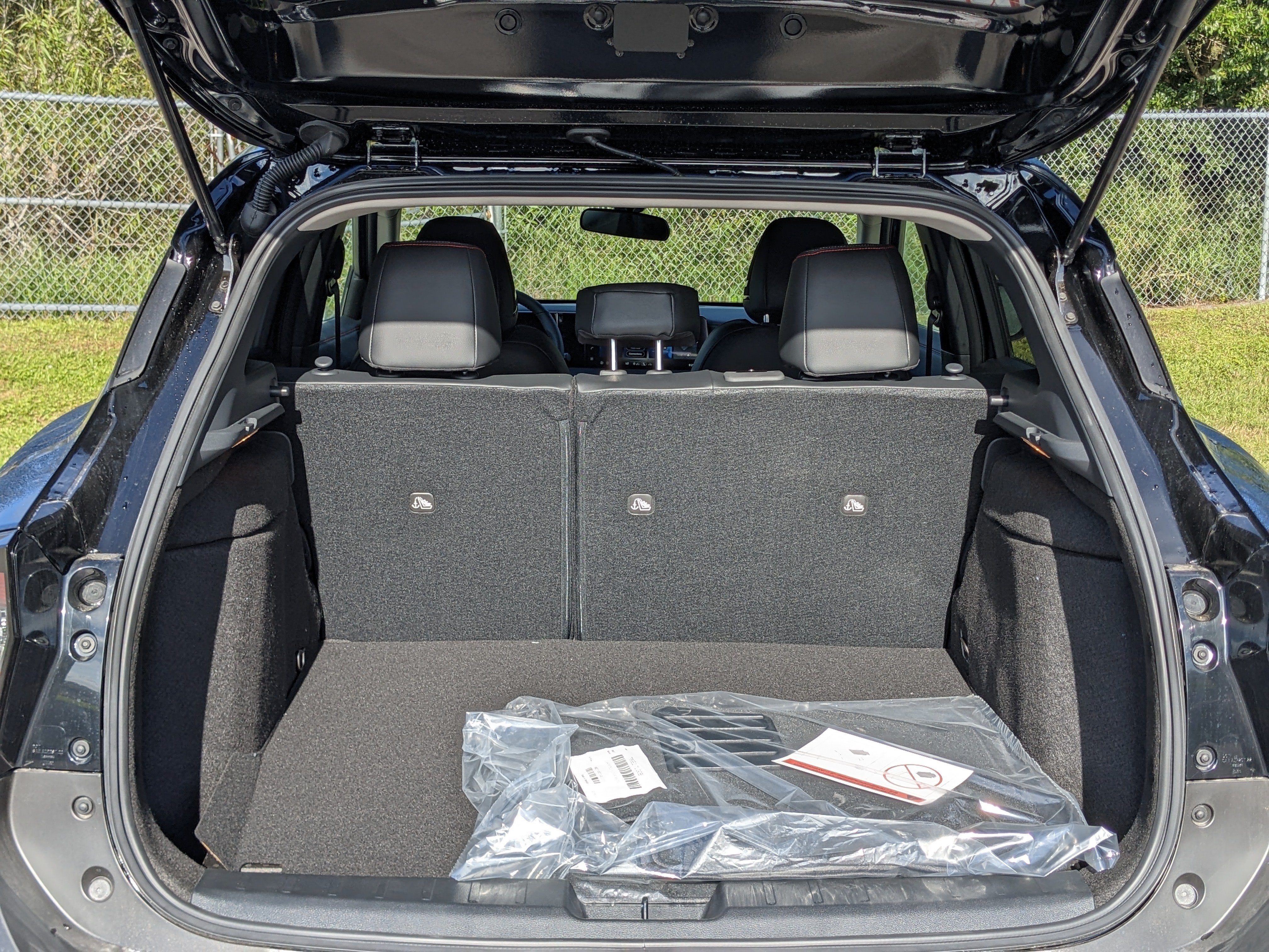 2027 Nissan Kicks SR