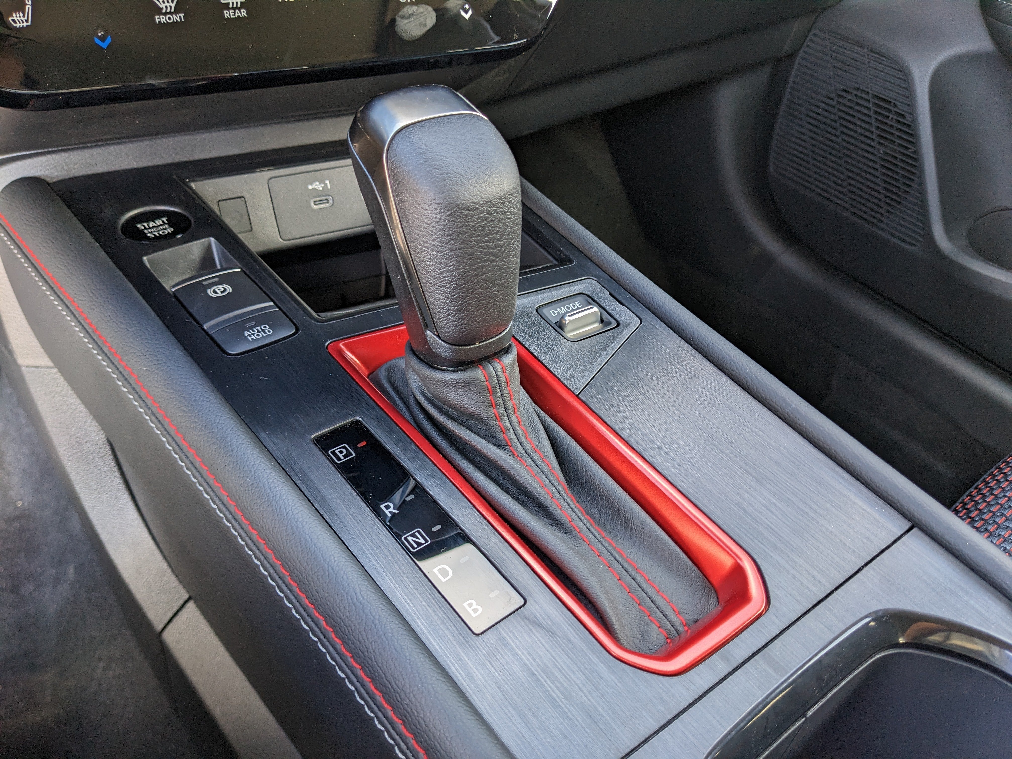 2027 Nissan Kicks SR