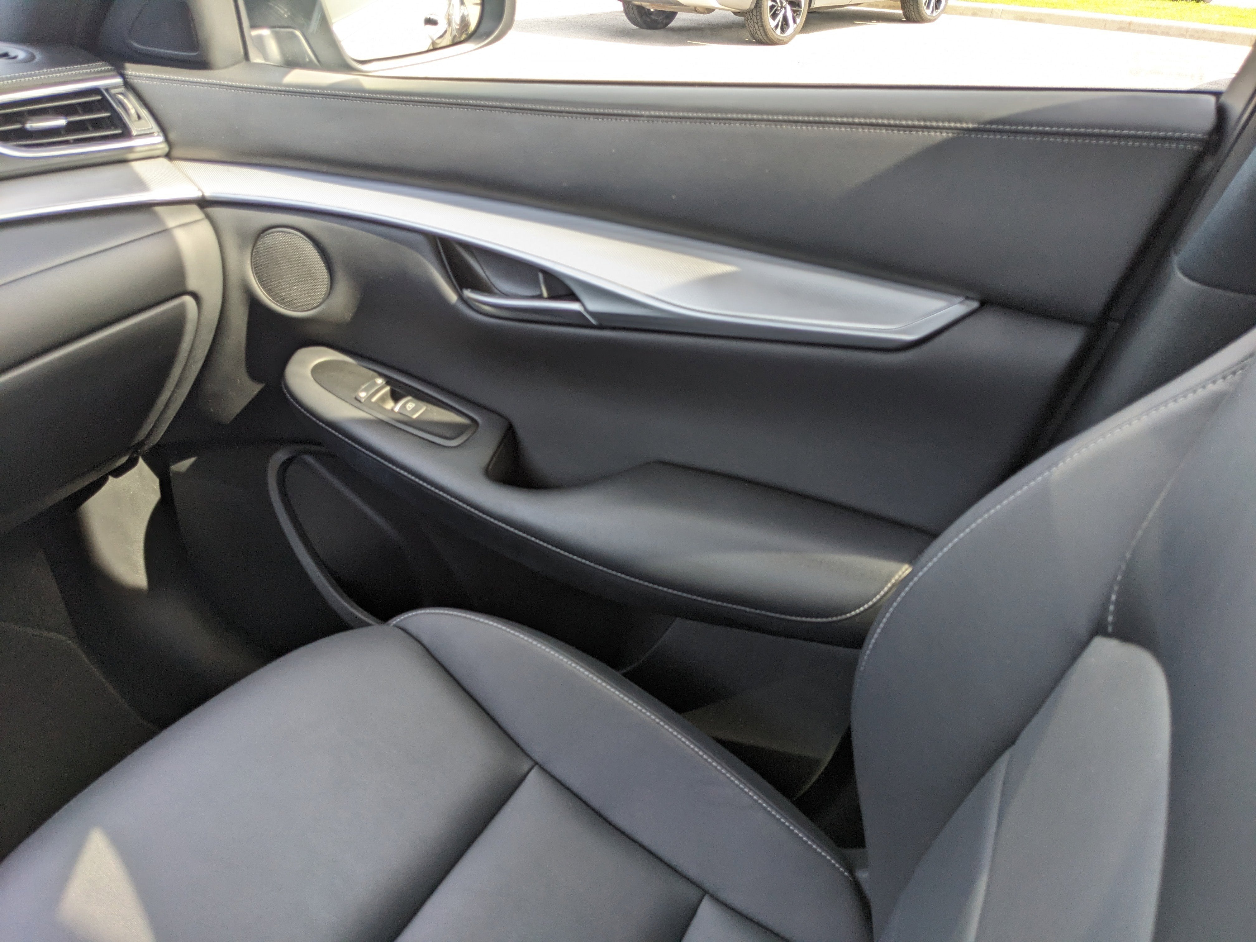 2021 INFINITI QX50 LUXE