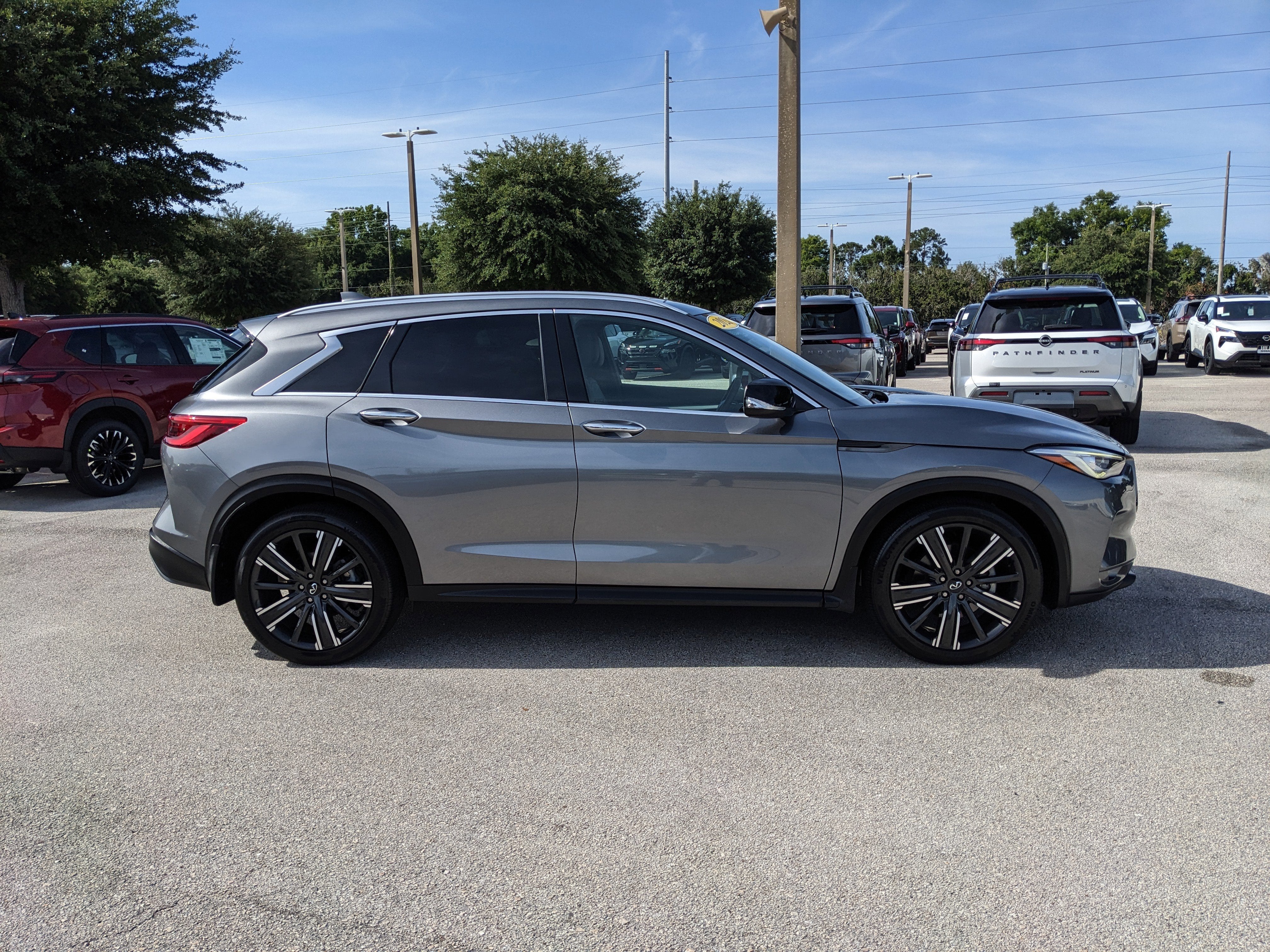 2021 INFINITI QX50 LUXE