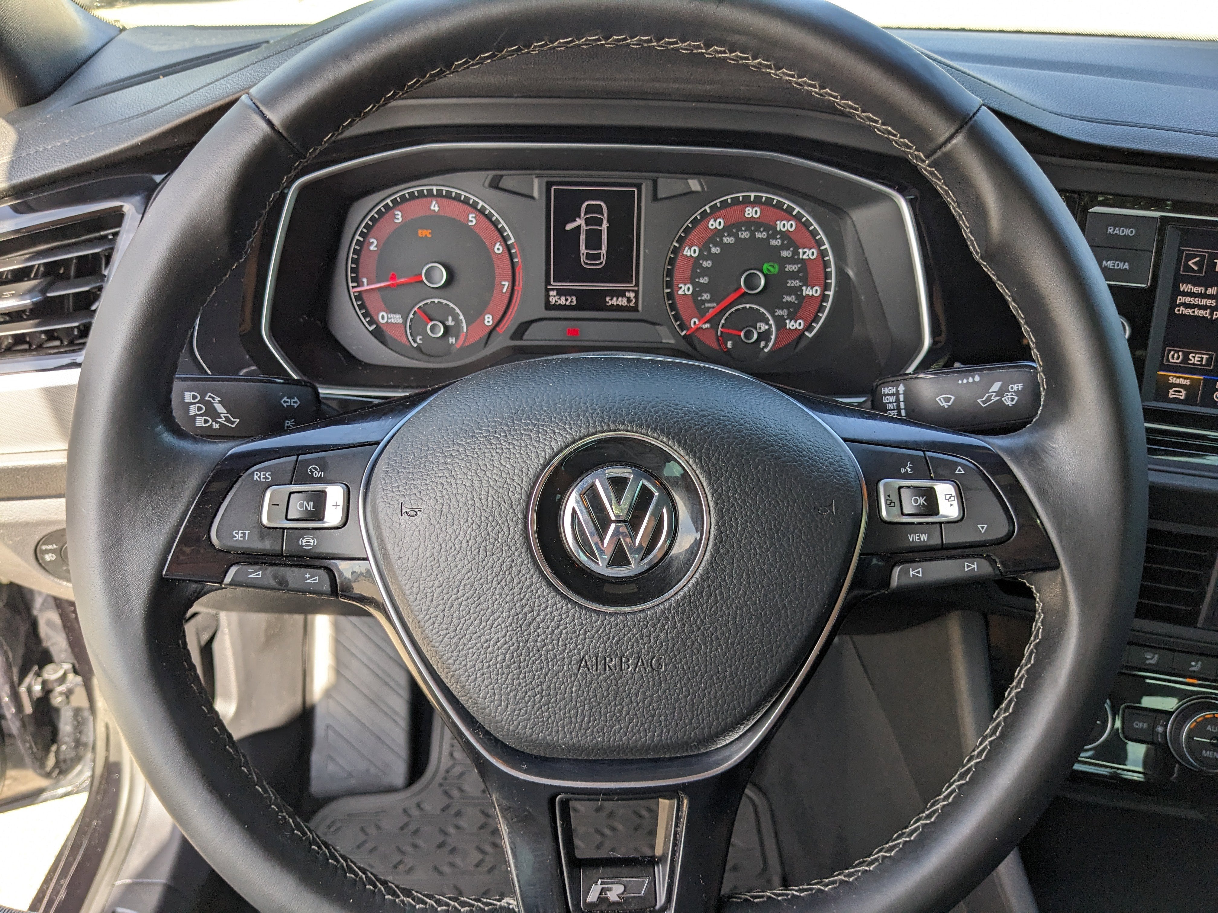 2020 Volkswagen Jetta R-Line