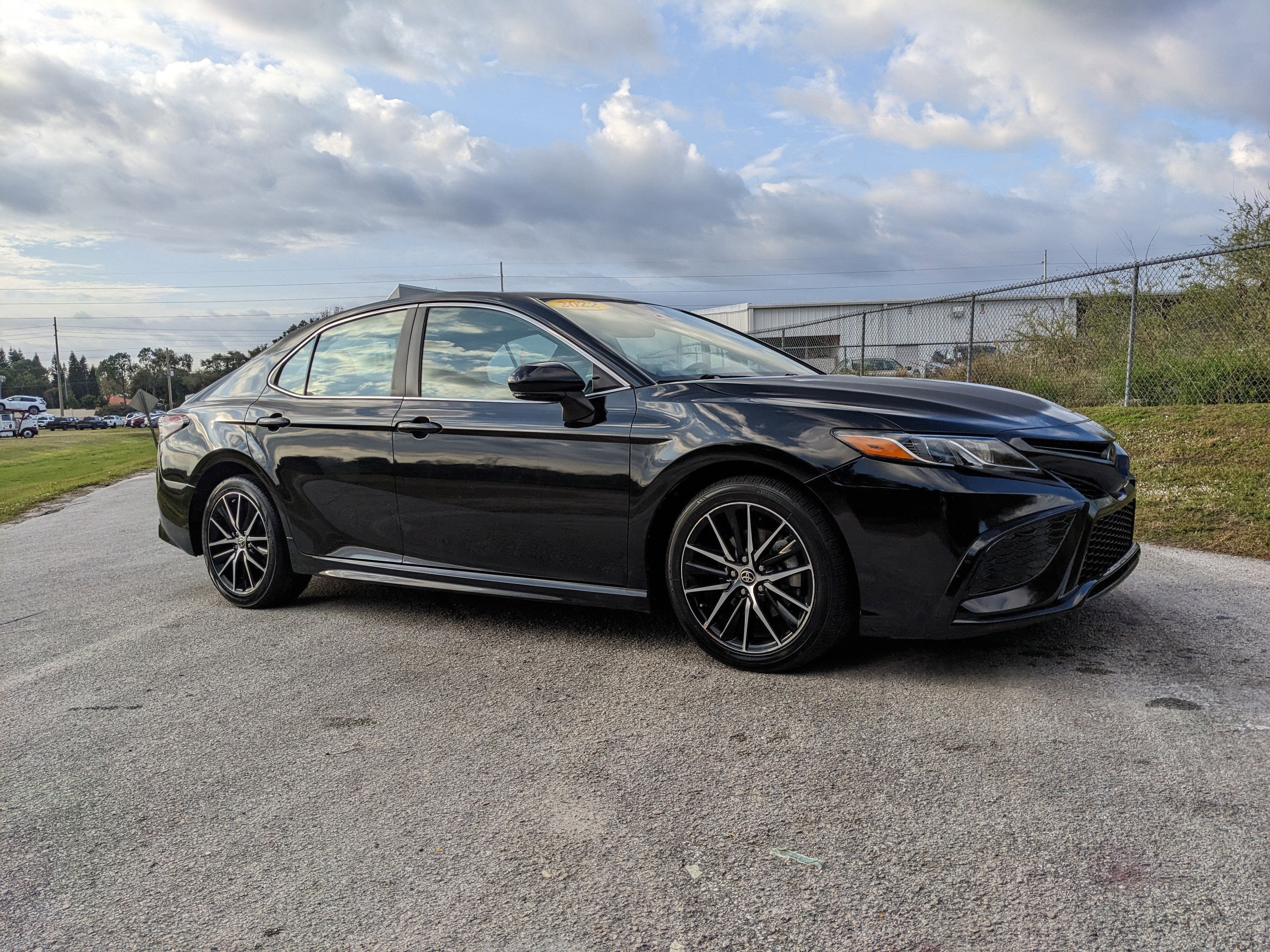 2022 Toyota Camry SE