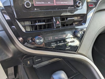 2022 Toyota Camry SE