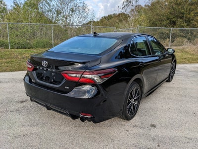 2022 Toyota Camry SE