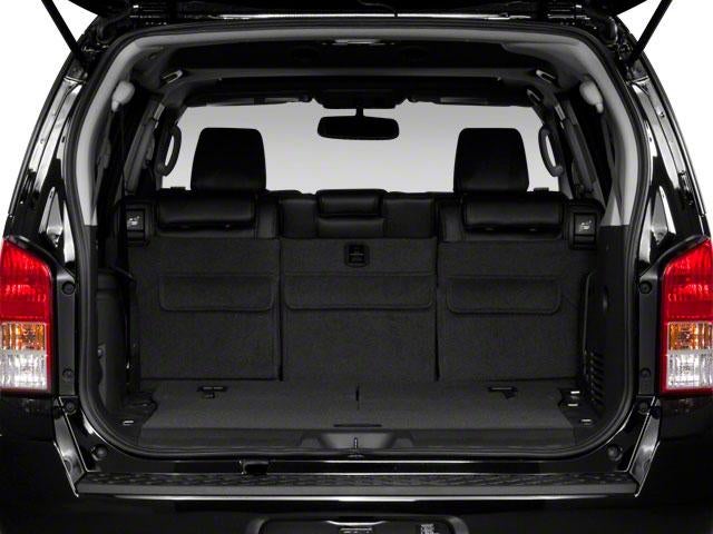2011 Nissan Pathfinder LE