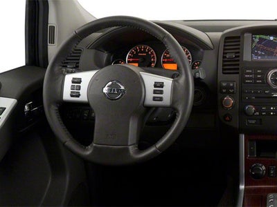 2011 Nissan Pathfinder LE