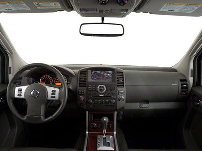 2011 Nissan Pathfinder LE
