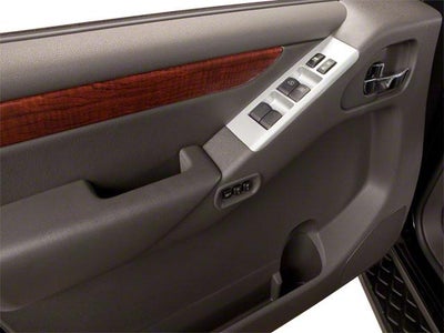 2011 Nissan Pathfinder LE