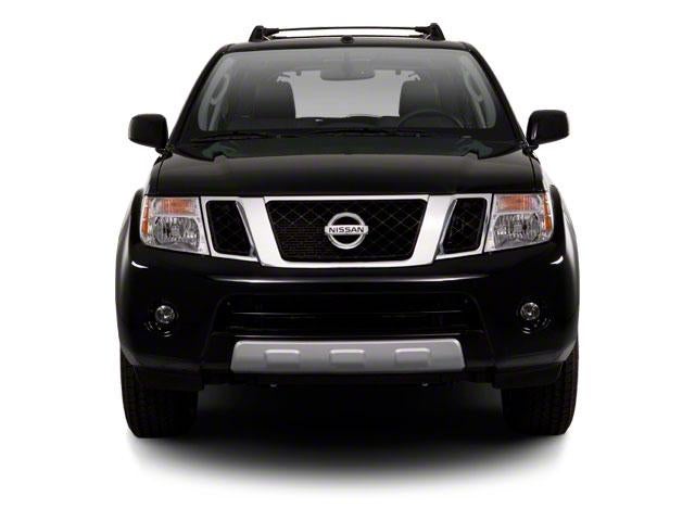 2011 Nissan Pathfinder LE