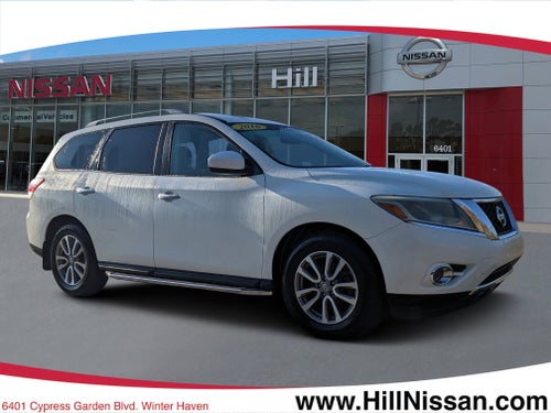 2016 Nissan Pathfinder SV