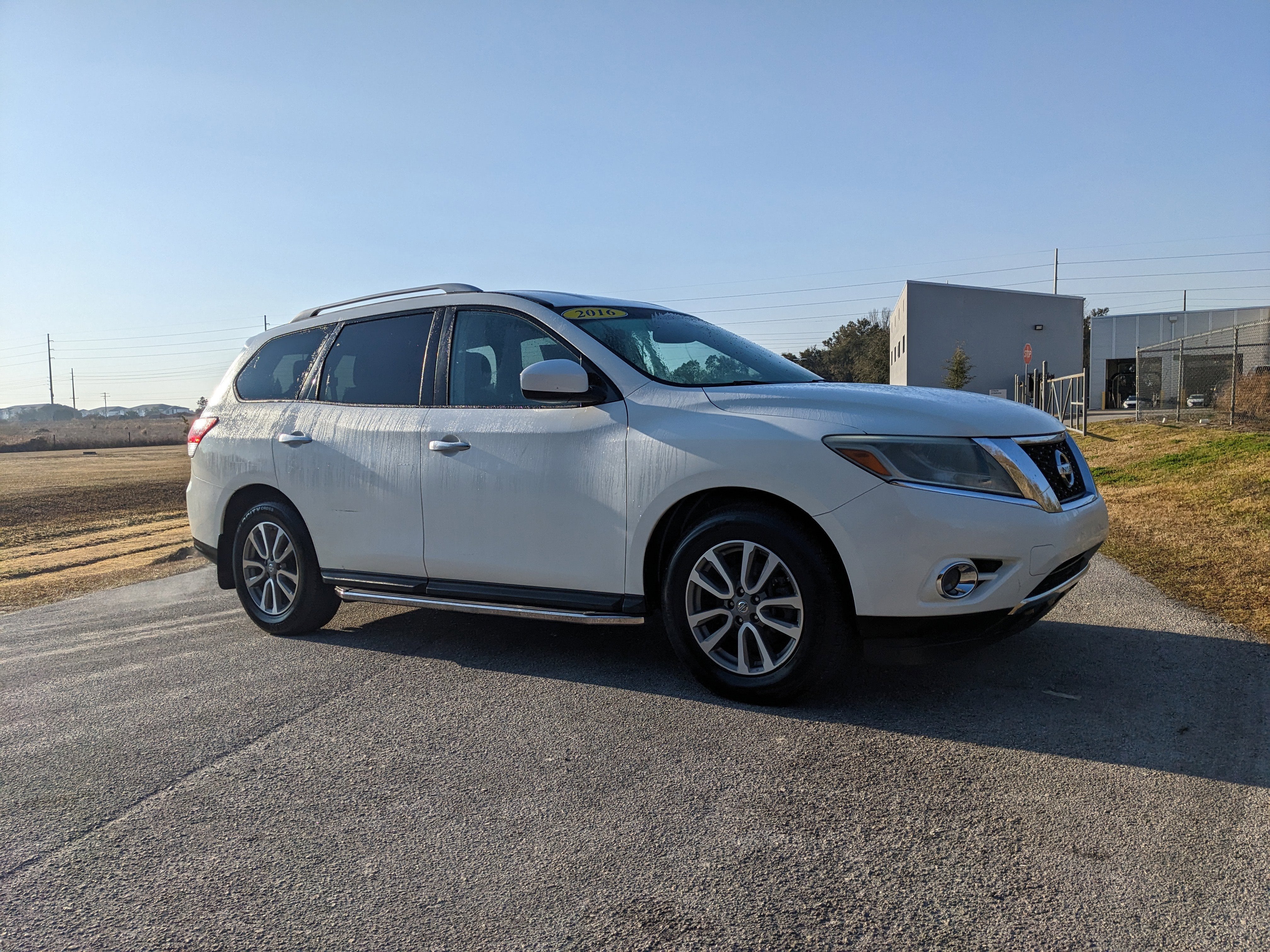 2016 Nissan Pathfinder SV