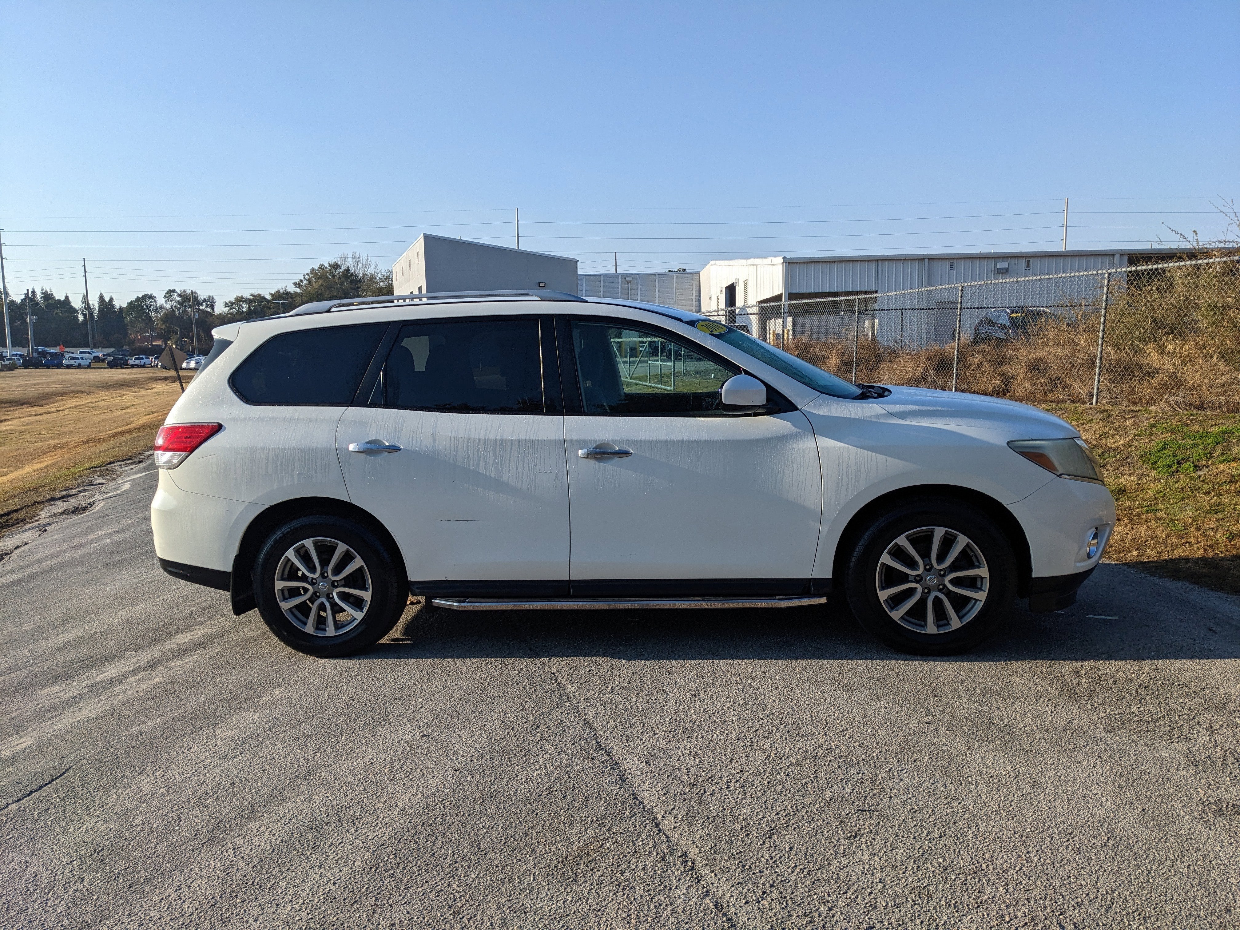 2016 Nissan Pathfinder SV