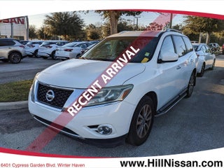 2016 Nissan Pathfinder SV