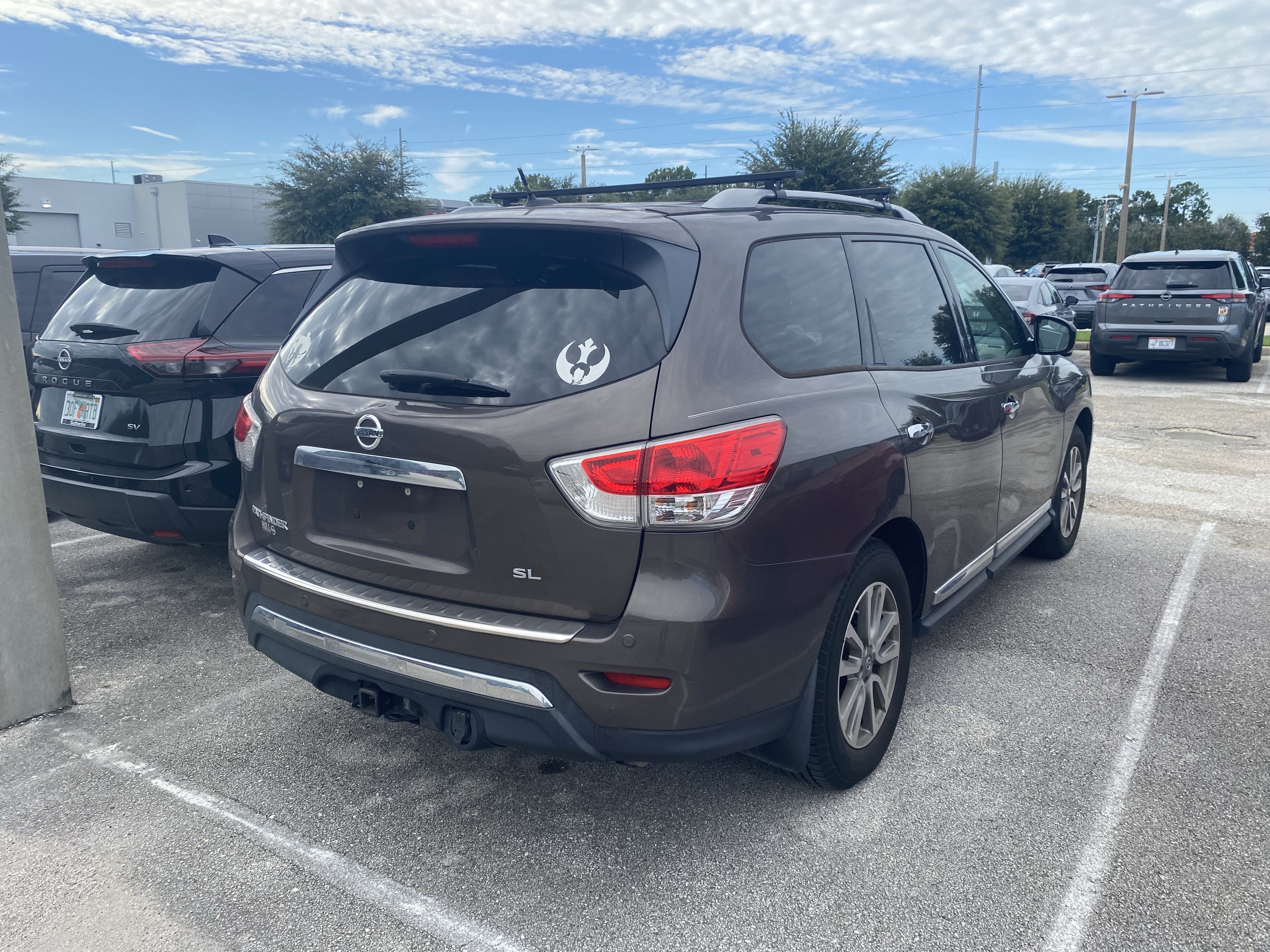 2016 Nissan Pathfinder SL