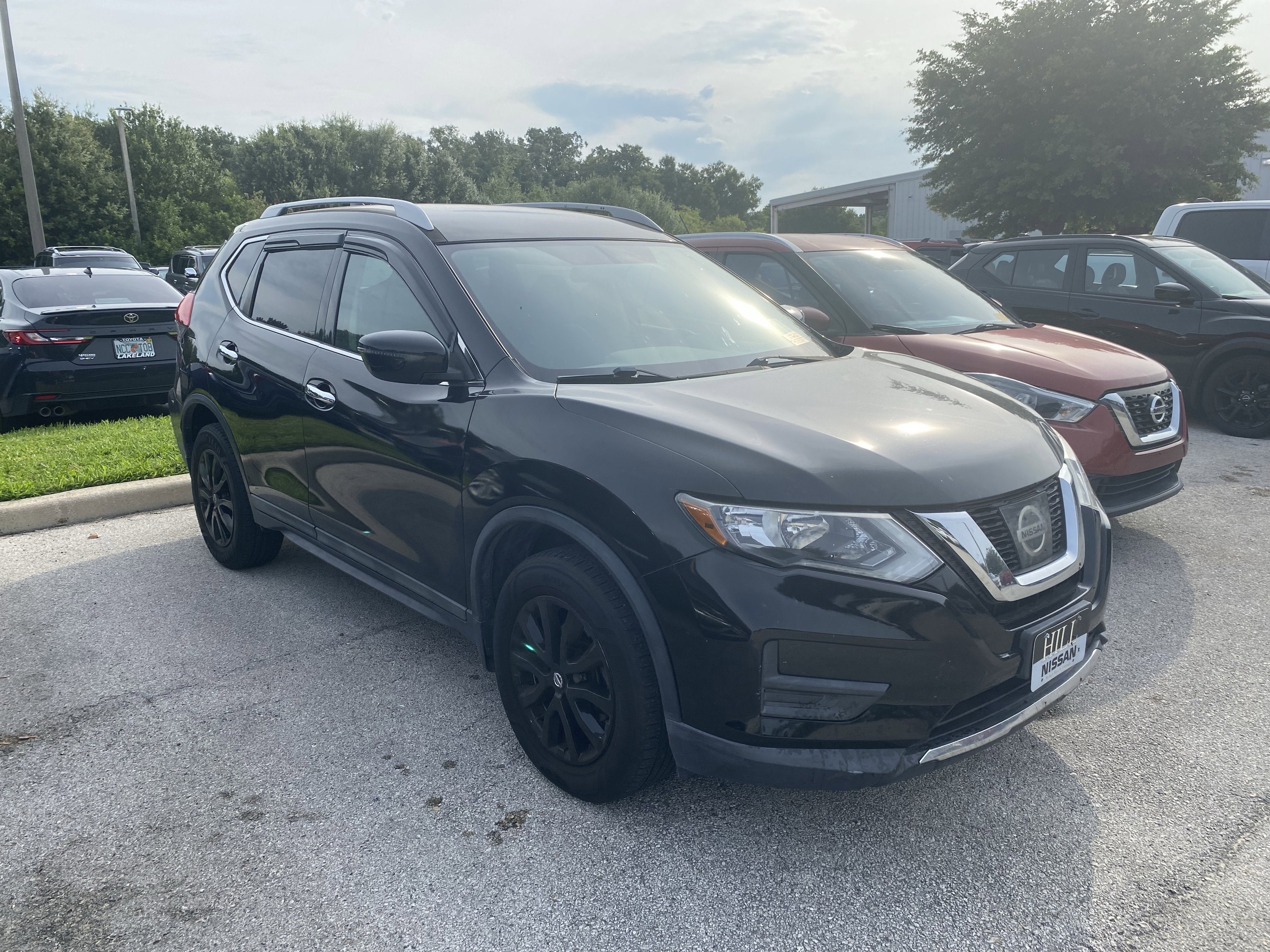 2017 Nissan Rogue SV