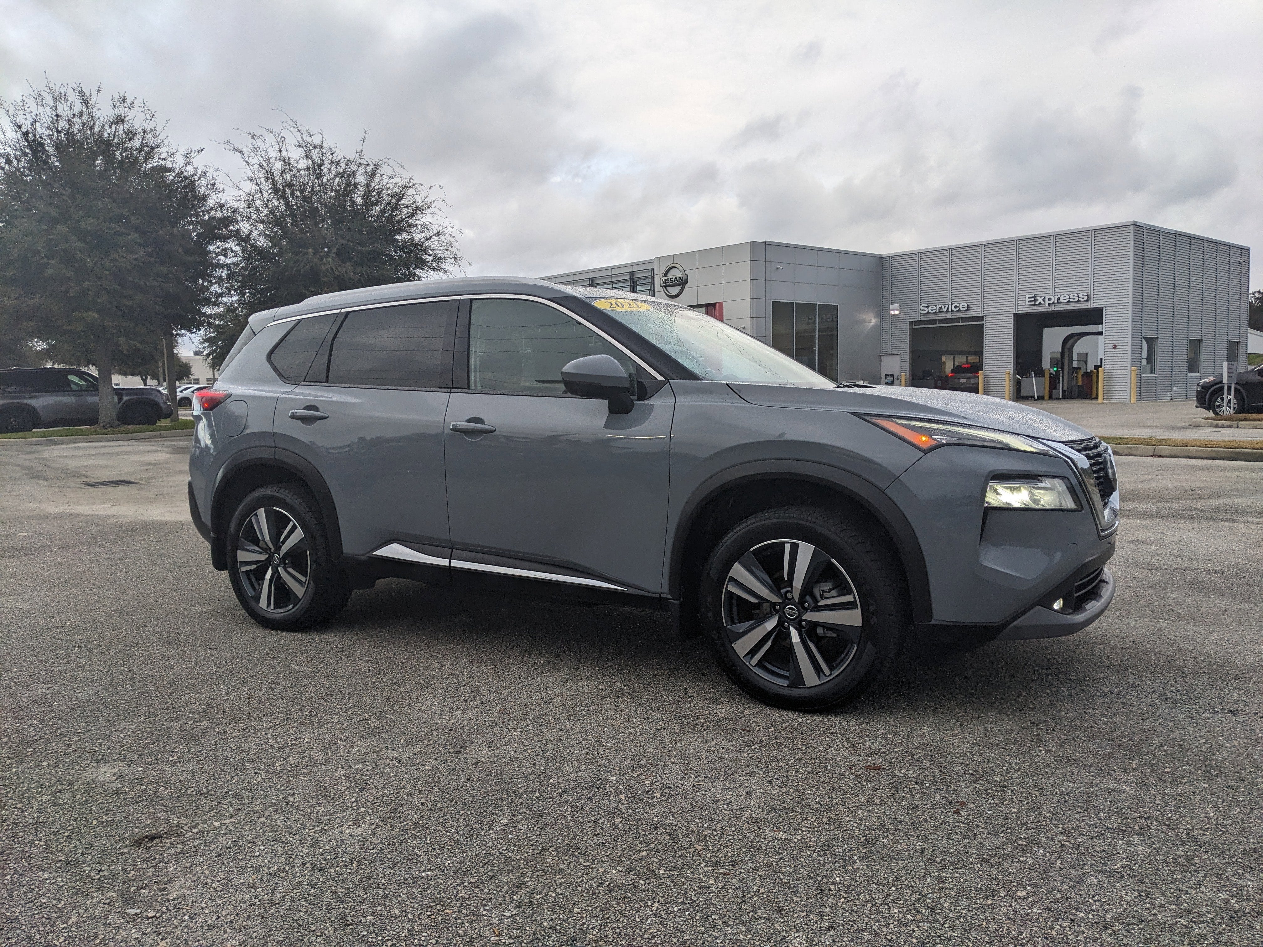 2021 Nissan Rogue SL